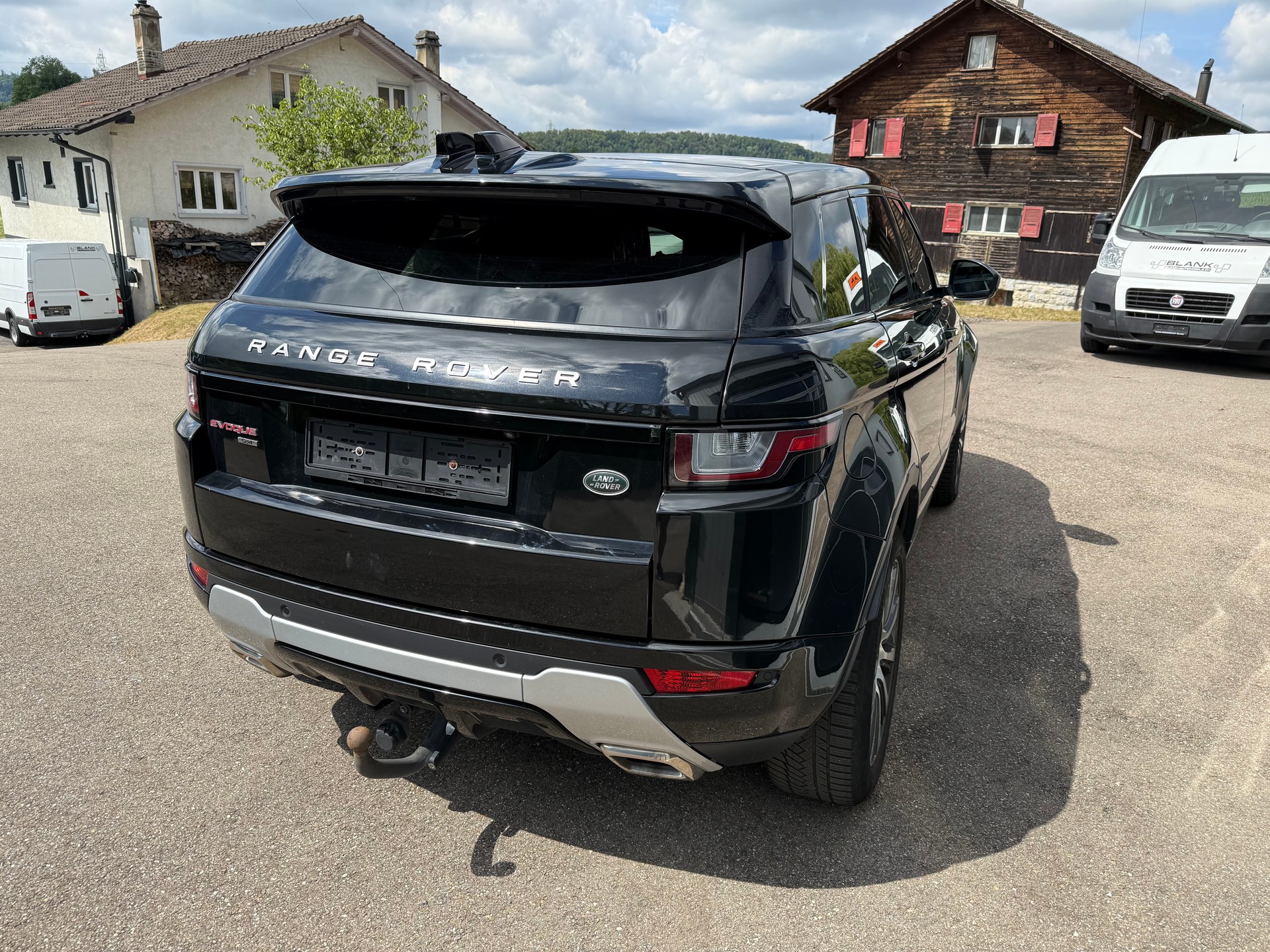LAND ROVER Range Rover Evoque 2.0 SD4 SE Dynamic AT9-image-4