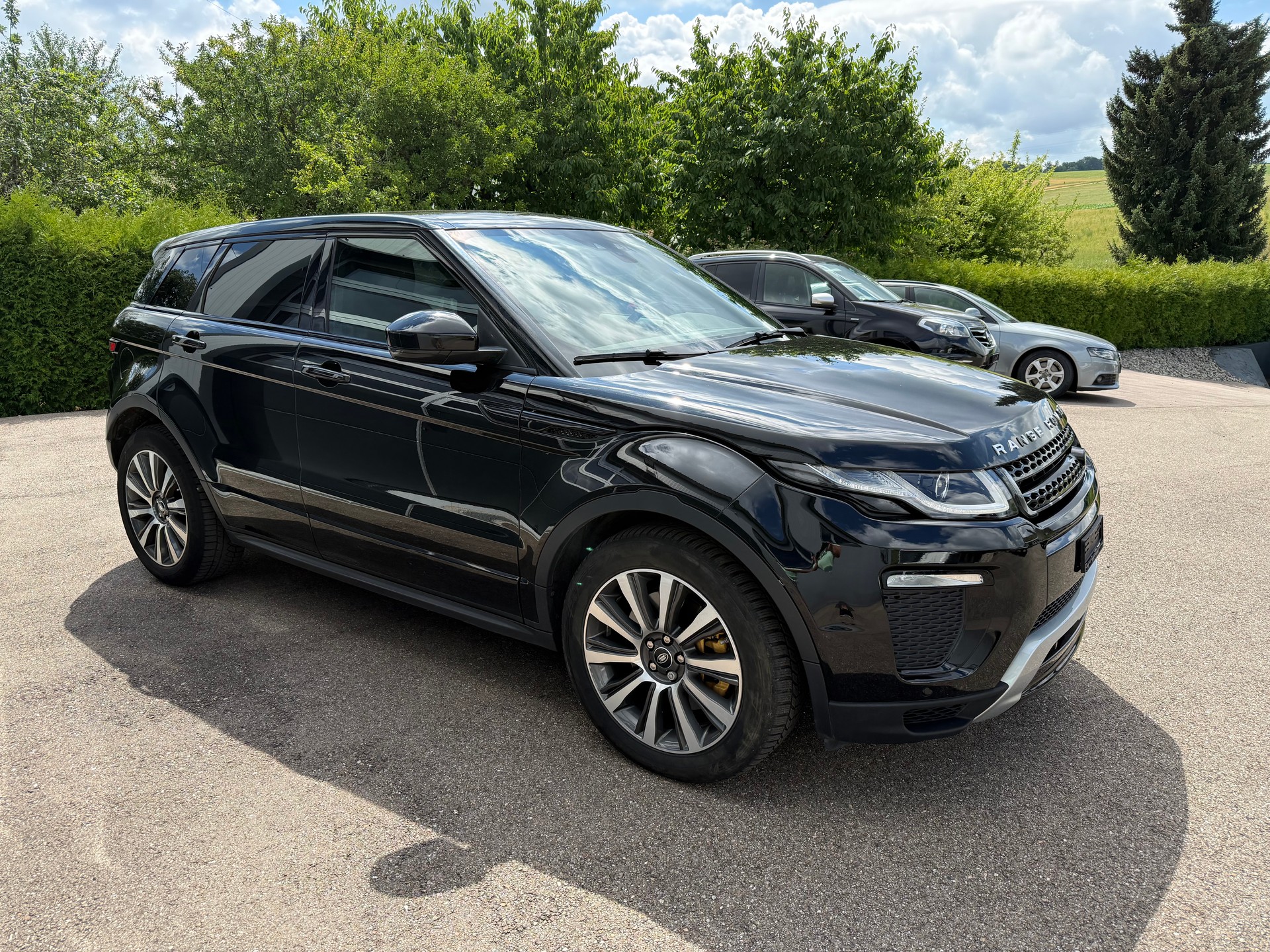 LAND ROVER Range Rover Evoque 2.0 SD4 SE Dynamic AT9-image-3