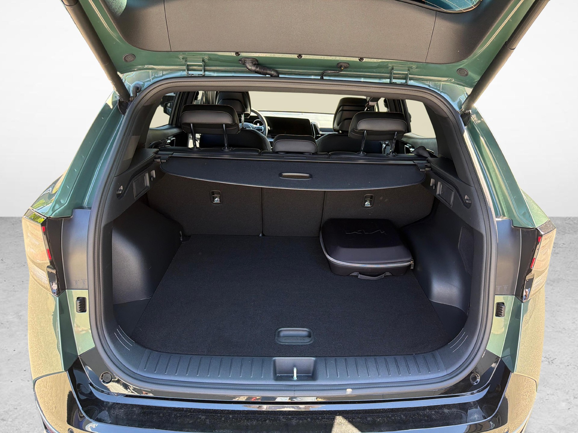 KIA Sportage 1.6 T-GDi PHEV GT-Line-image-11