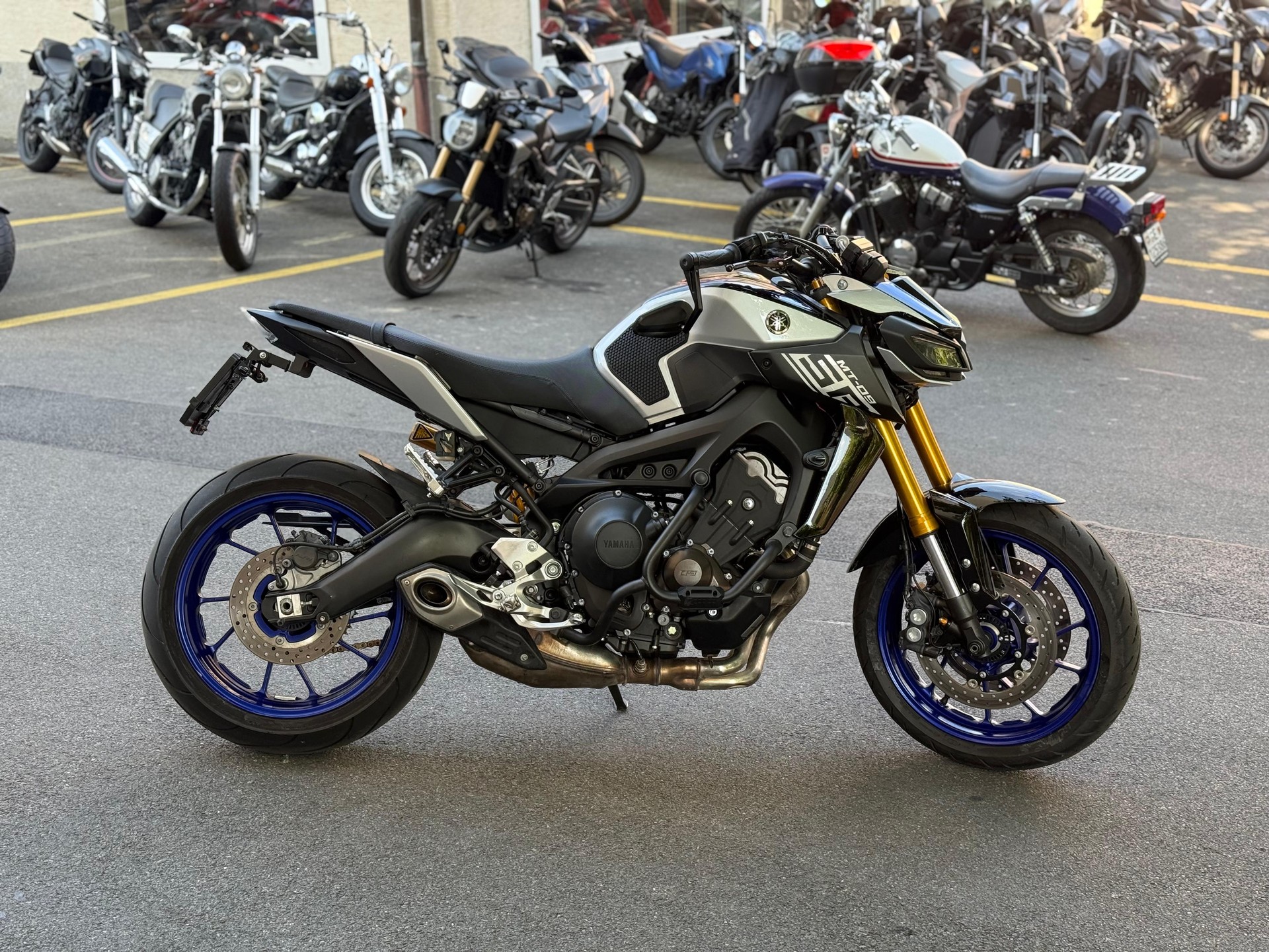 YAMAHA MT-09 SP ABS-image-3