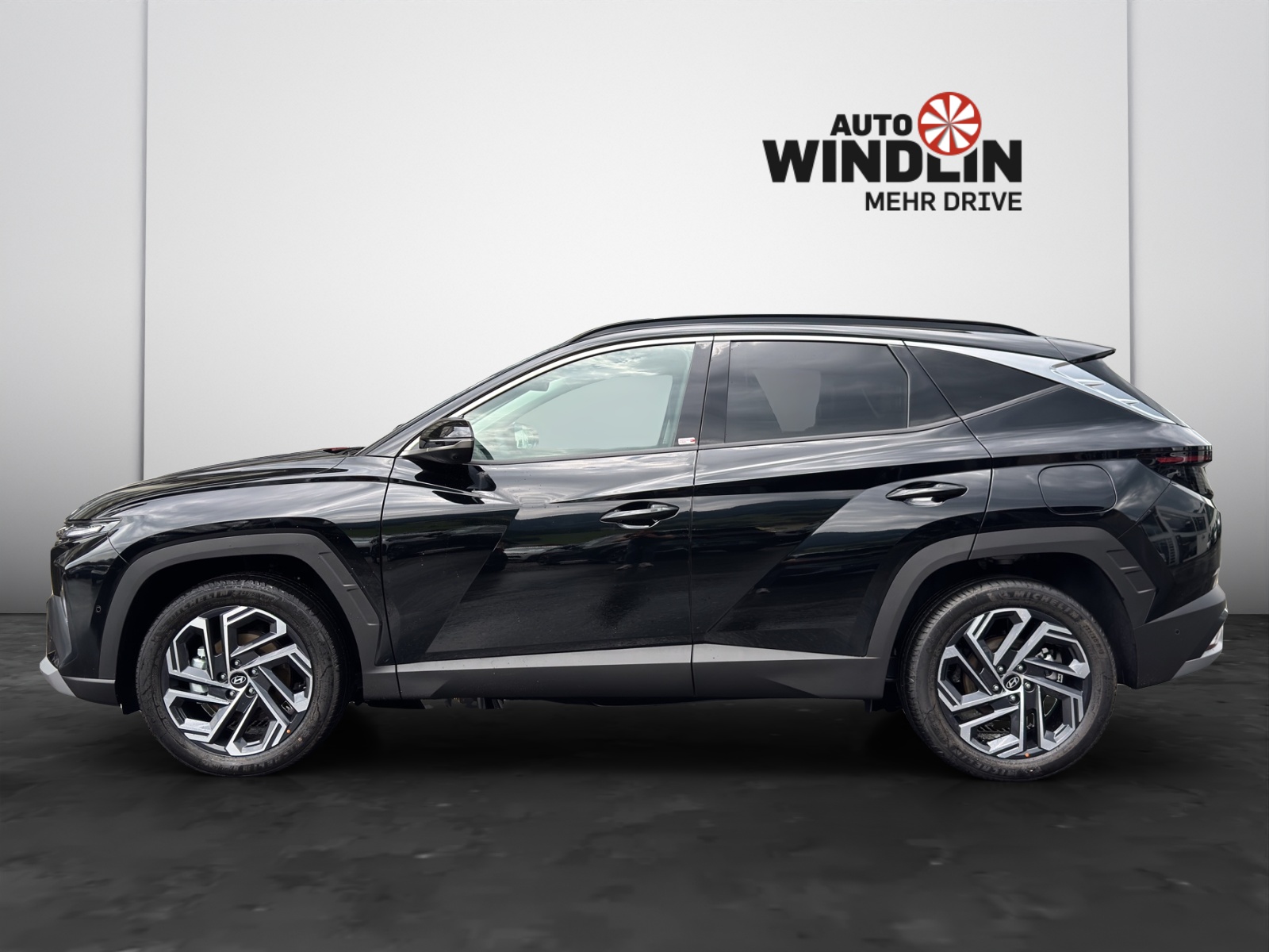 HYUNDAI Tucson 1.6 T-GDi HEV Vertex Swiss Edition 4WD MY27-showroom-element-3