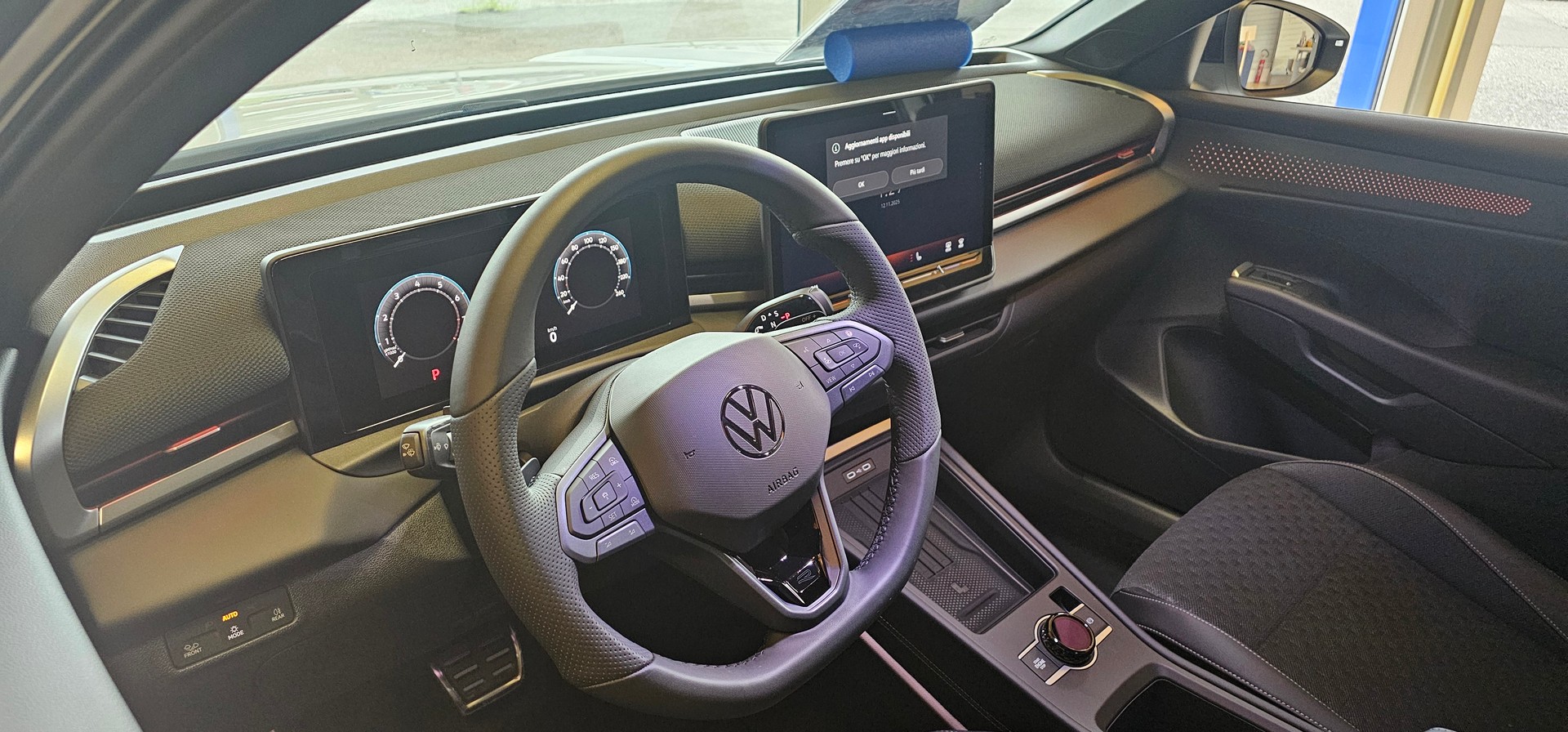 VW T-Roc 1.5 eTSI mHEV R-Line DSG-image-10