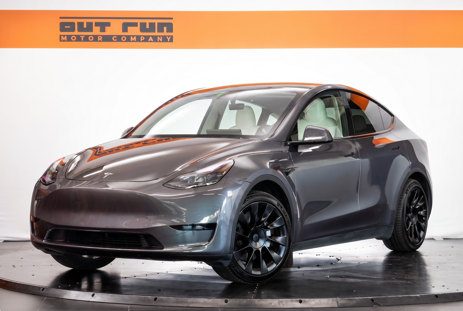 TESLA Model Y RWD