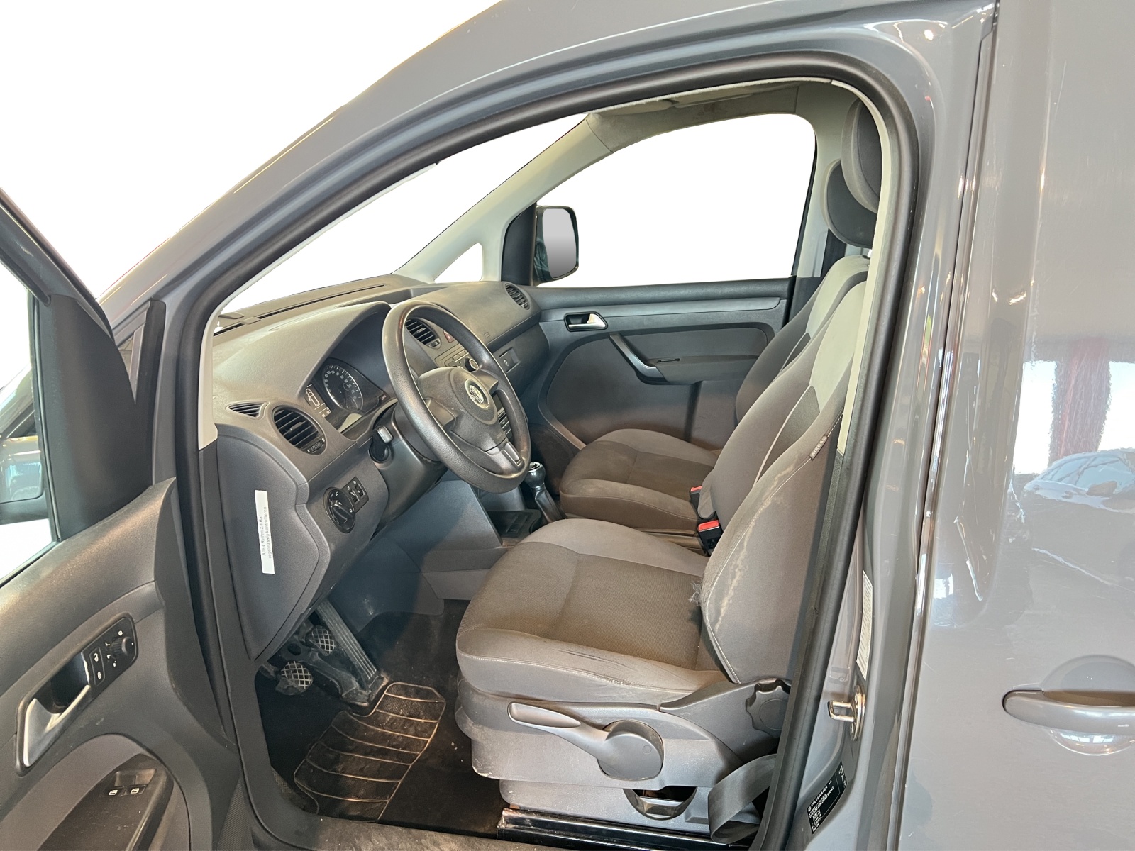 VW Caddy 2.0 TDI 4Motion Trendline-image-8