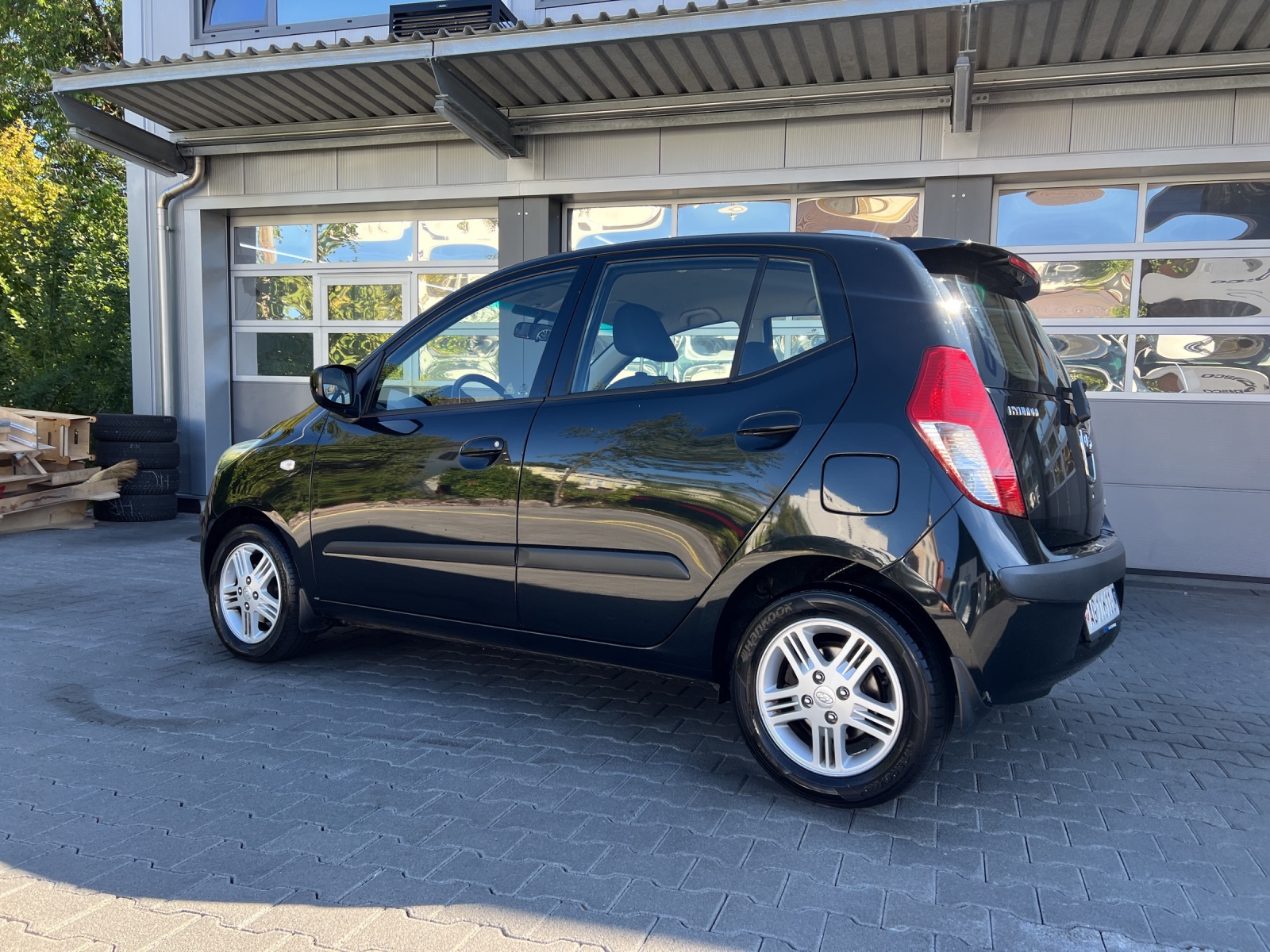 HYUNDAI i10 1.2 Style Automatic-showroom-element-2