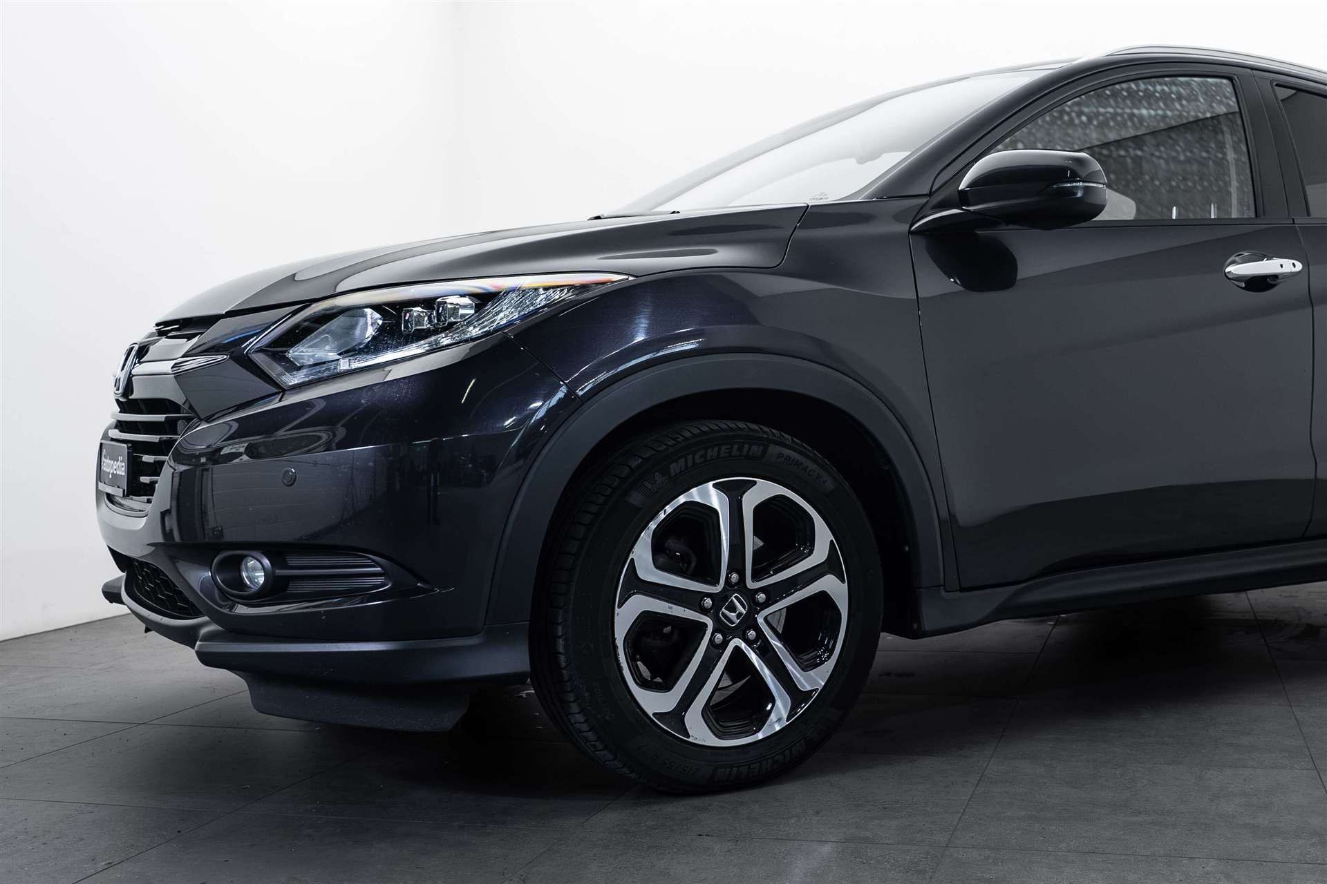 HONDA HR-V 1.5i-VTEC Executive CVT-showroom-element-1