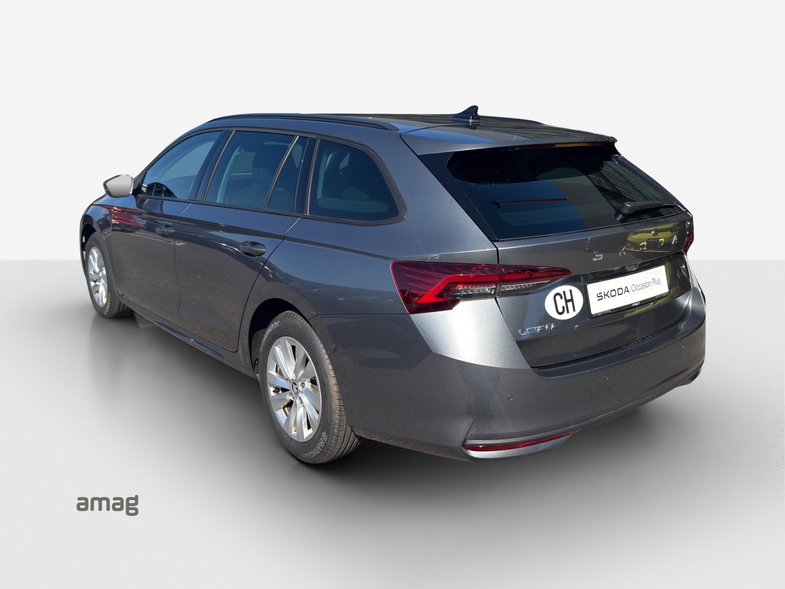 SKODA Octavia Combi 2.0 TDI DSG Selection-showroom-element-2