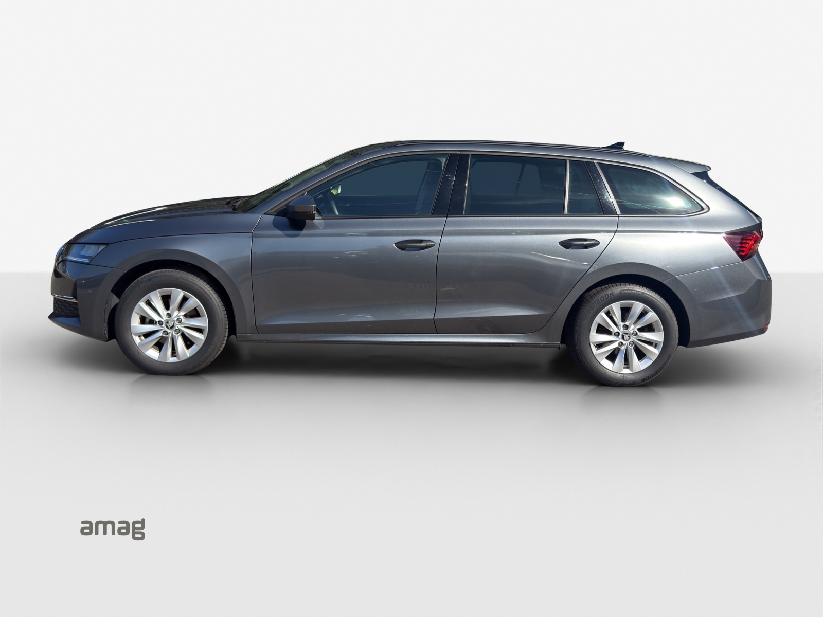 SKODA Octavia Combi 2.0 TDI DSG Selection-showroom-element-1