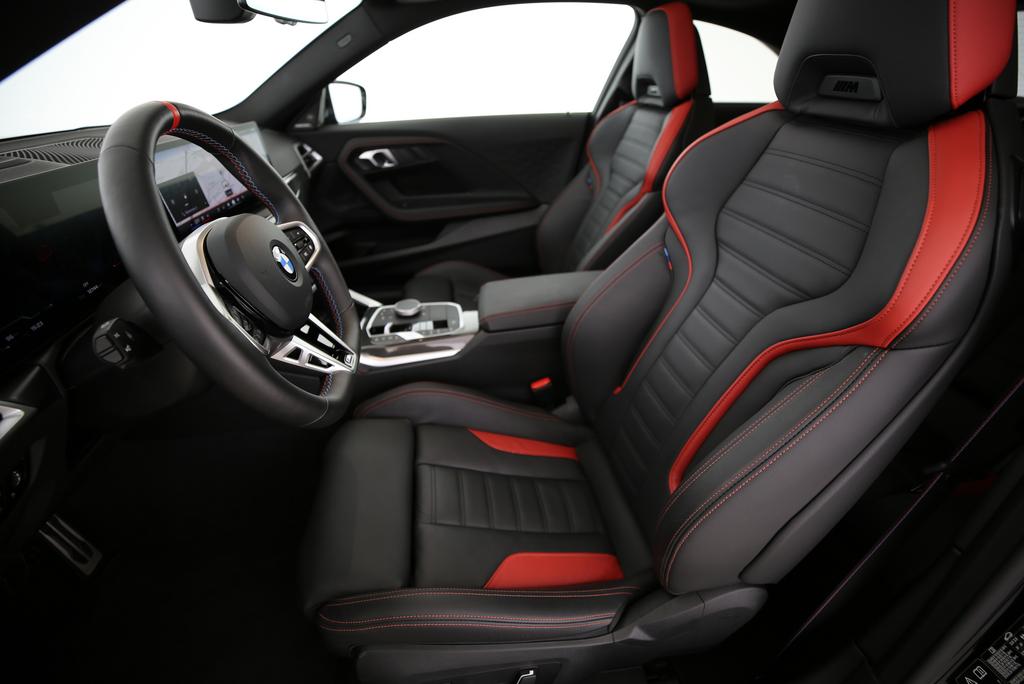 BMW M240i xDrive Coupé-showroom-element-2