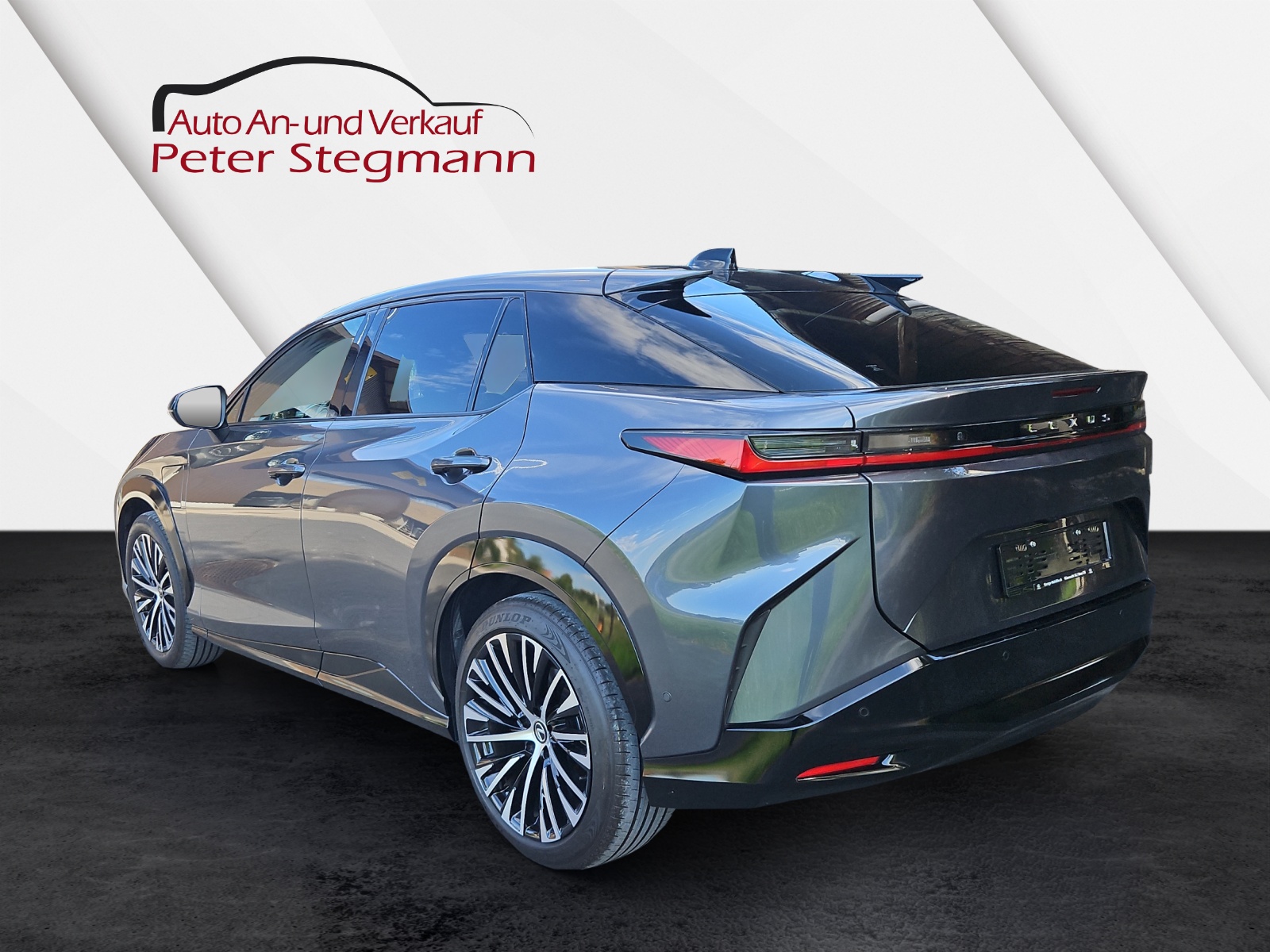 LEXUS RZ 450e 71,4 KW AWD Excellence-showroom-element-3