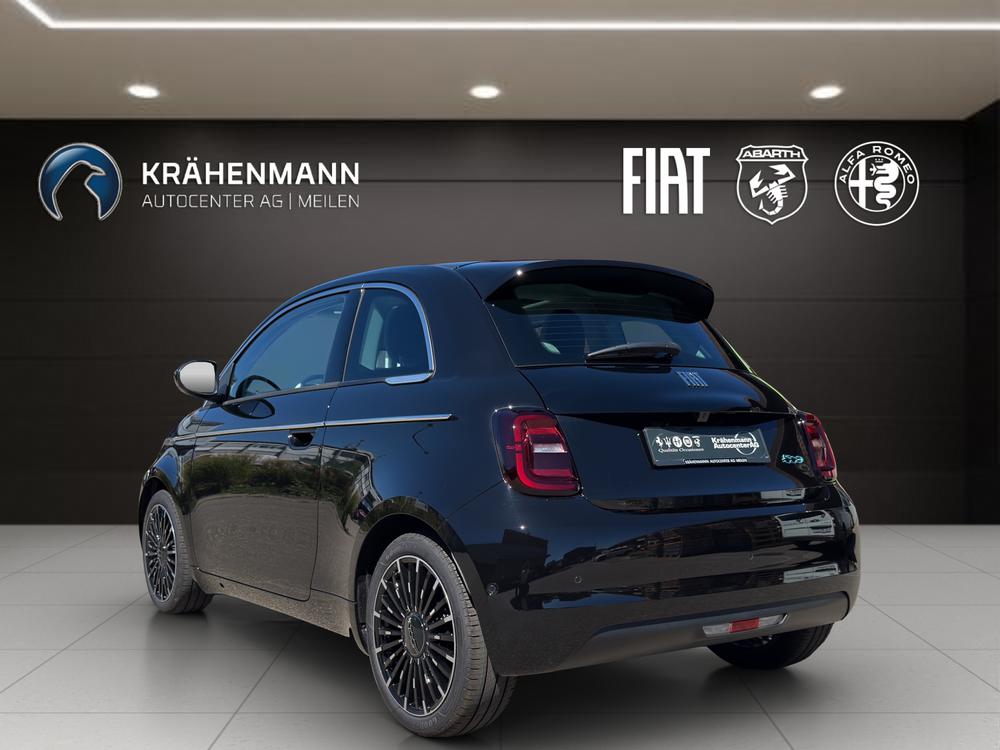 FIAT 500e La Prima-showroom-element-2