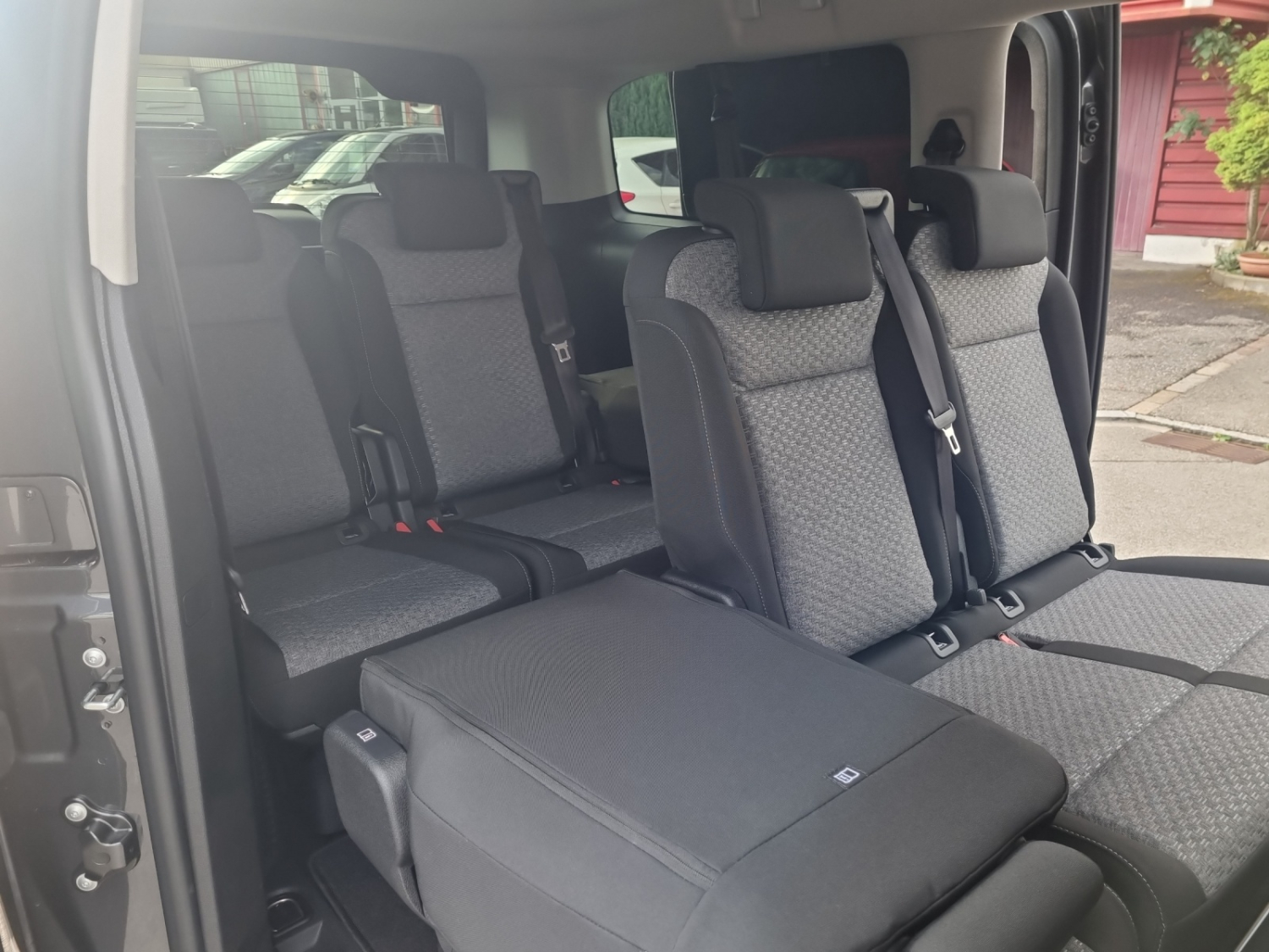 TOYOTA PROACE Verso L2 2.0 D Trend-image-11