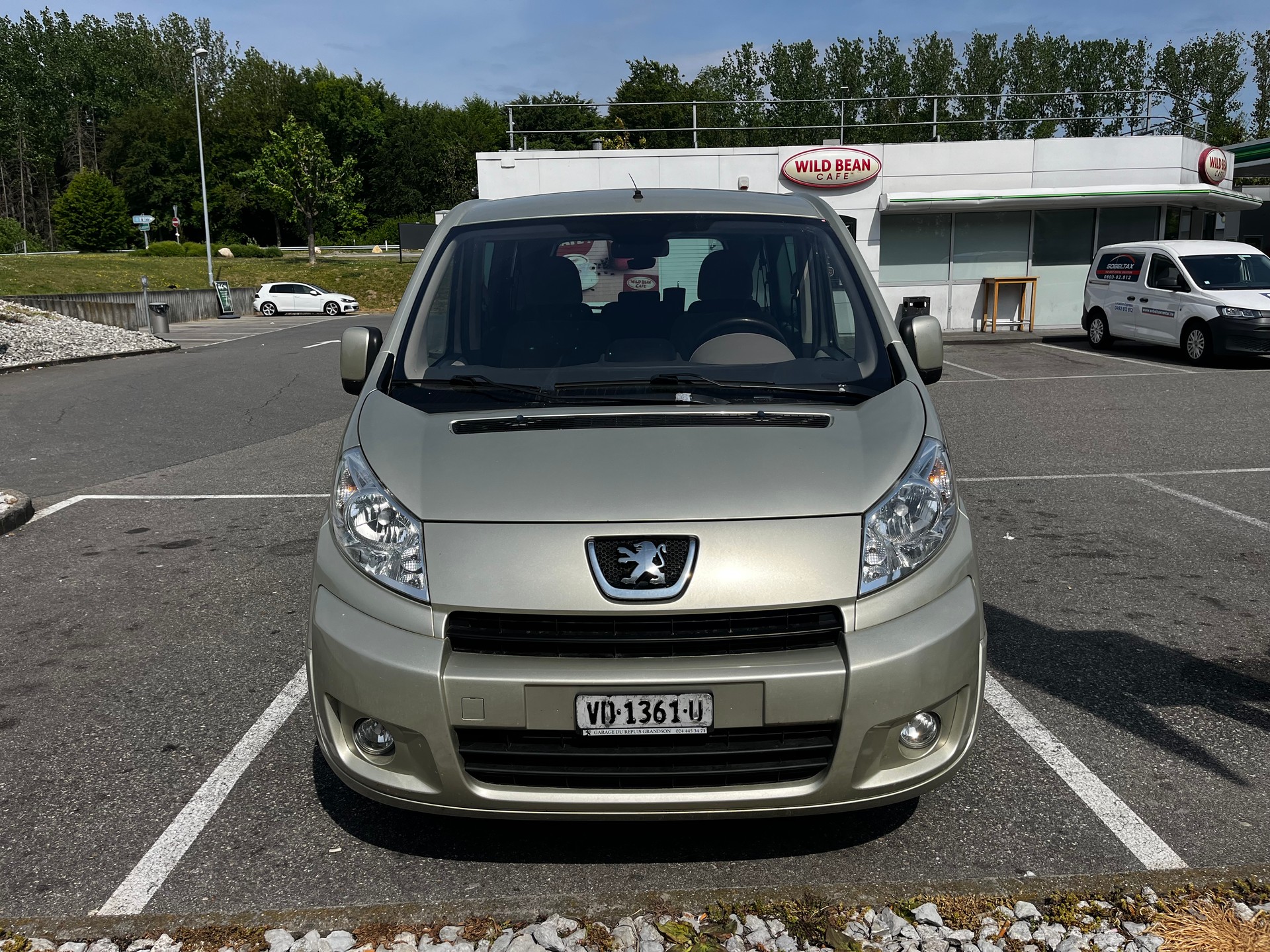 PEUGEOT Expert Tepee 2.0 HDi Confort L1 8 places-image-1