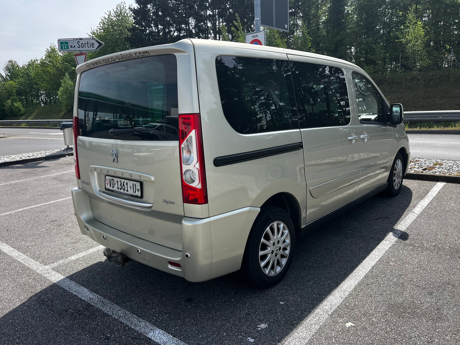 PEUGEOT Expert Tepee 2.0 HDi Confort L1 8 places-image-4