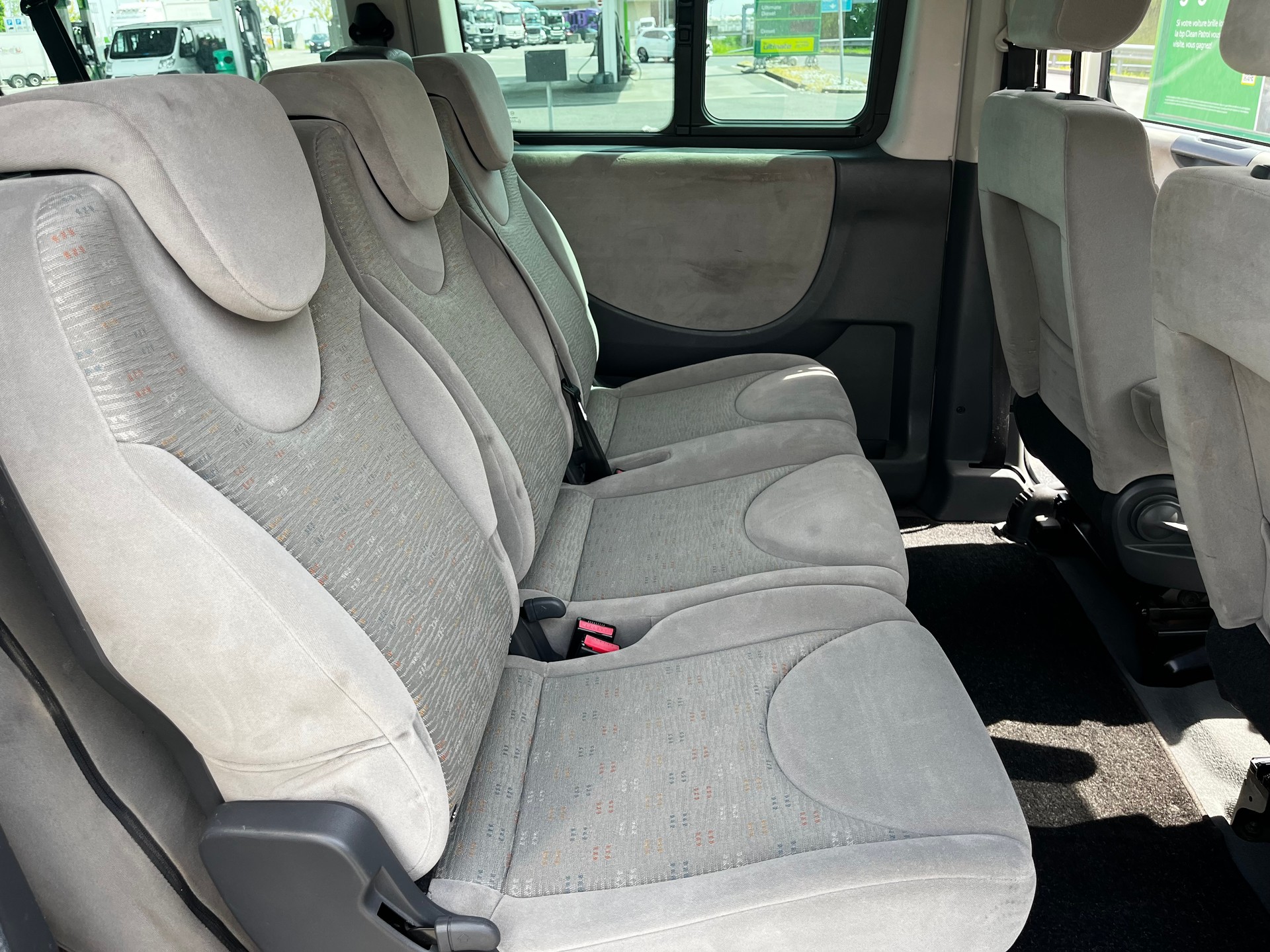 PEUGEOT Expert Tepee 2.0 HDi Confort L1 8 places-image-9