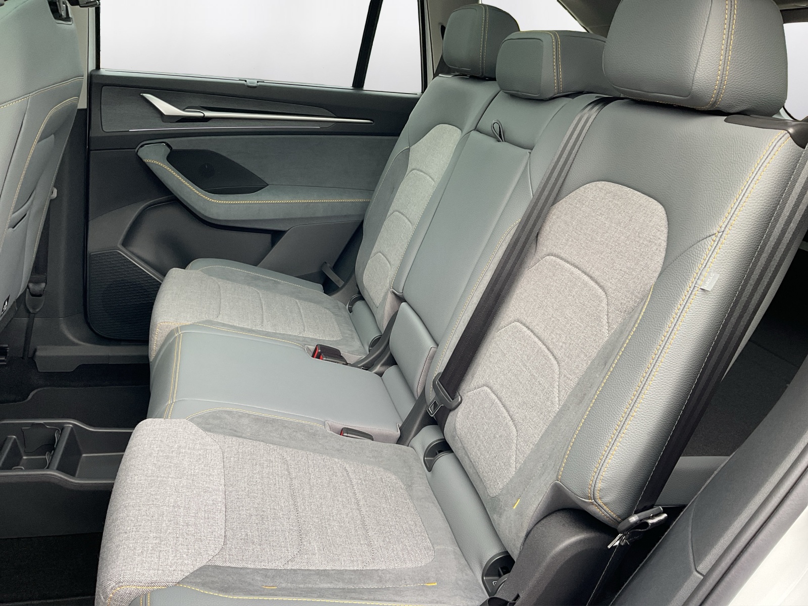 SKODA Kodiaq 2.0 TSI Dynamic 4x4-image-10