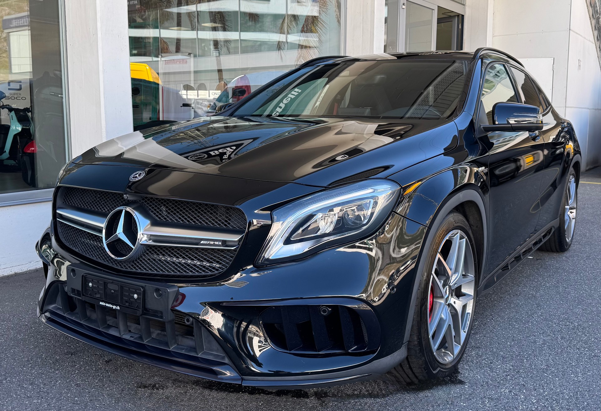 MERCEDES-BENZ GLA 45 AMG 4Matic 7G-DCT-image-5