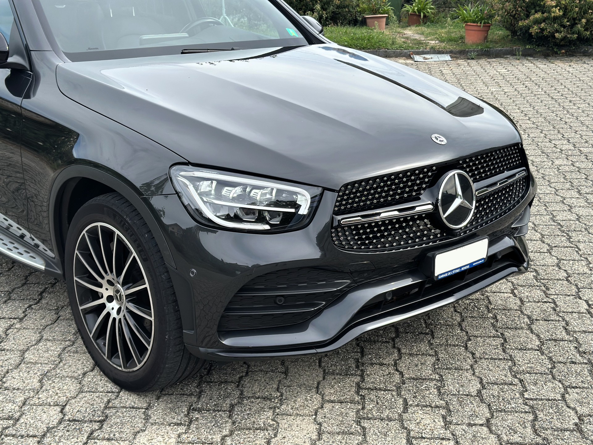 MERCEDES-BENZ GLC 300 d AMG Line 4Matic 9G-Tronic-showroom-element-1