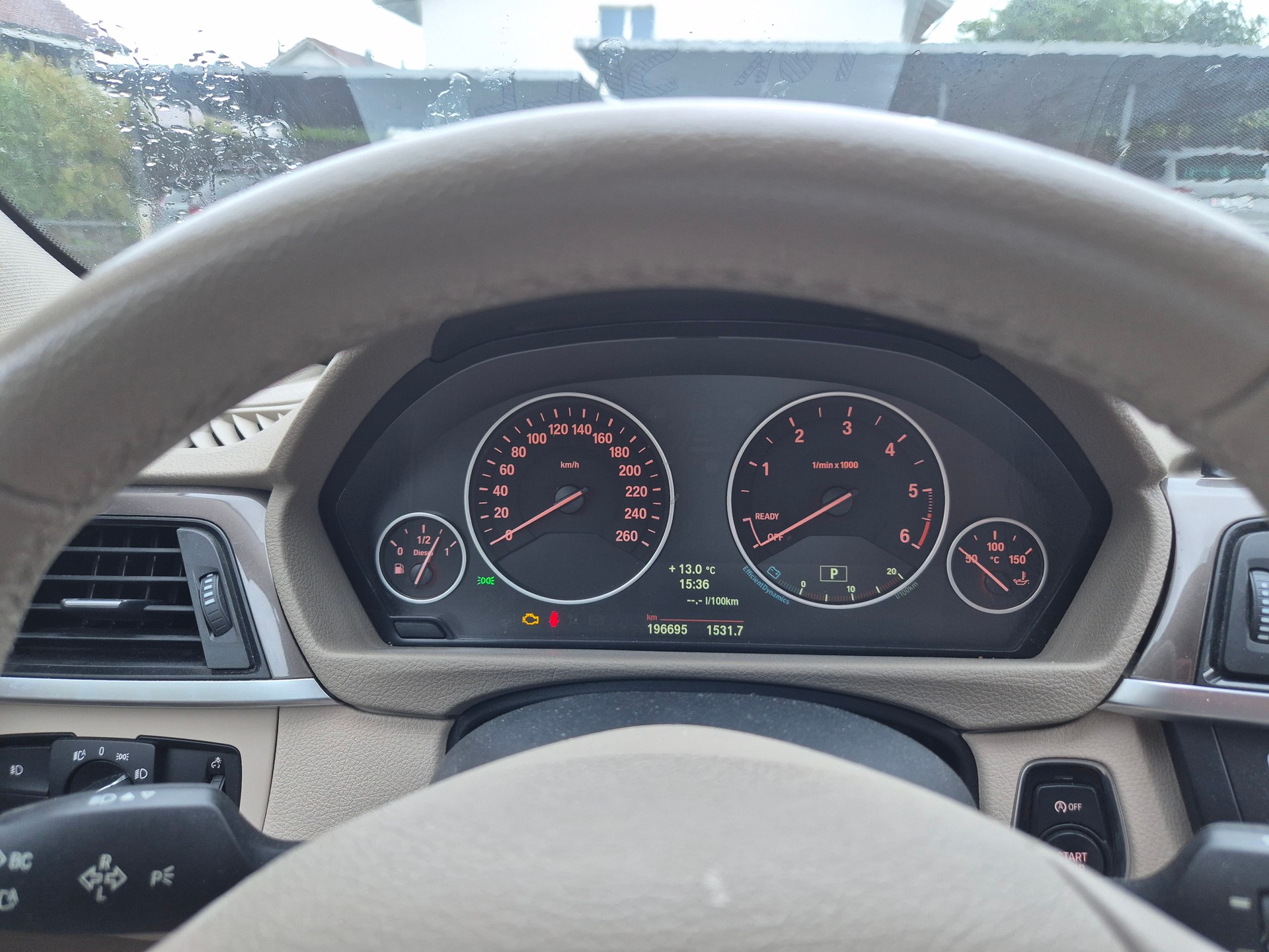 BMW 330d xDrive-image-4