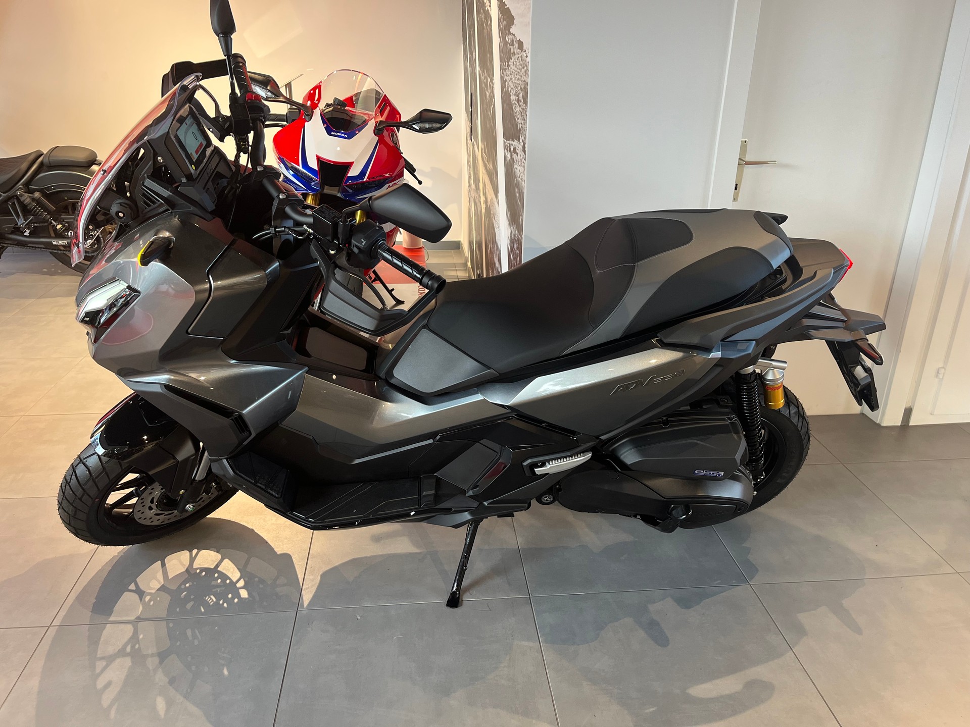 HONDA ADV 350-image-3