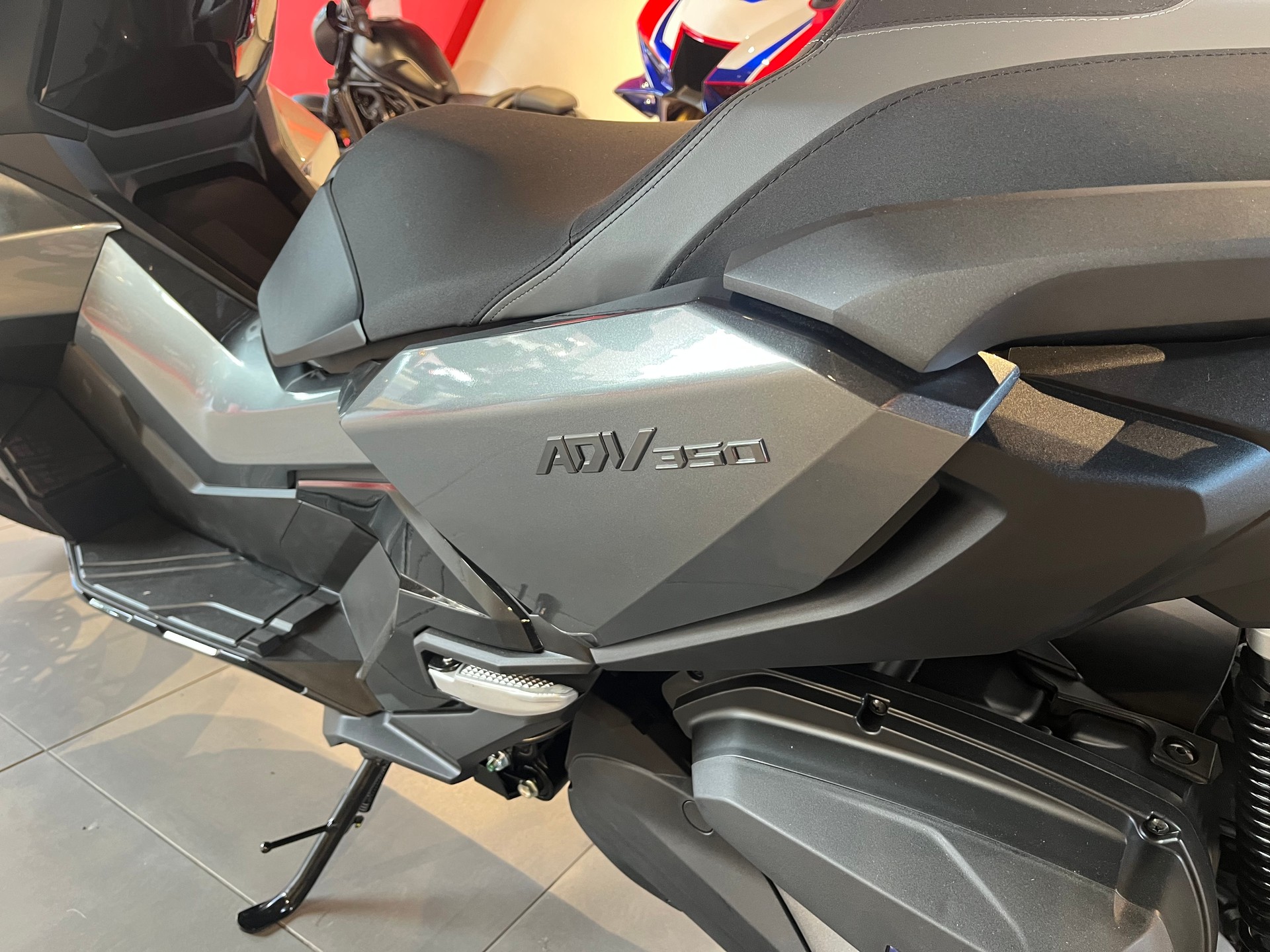 HONDA ADV 350-image-6