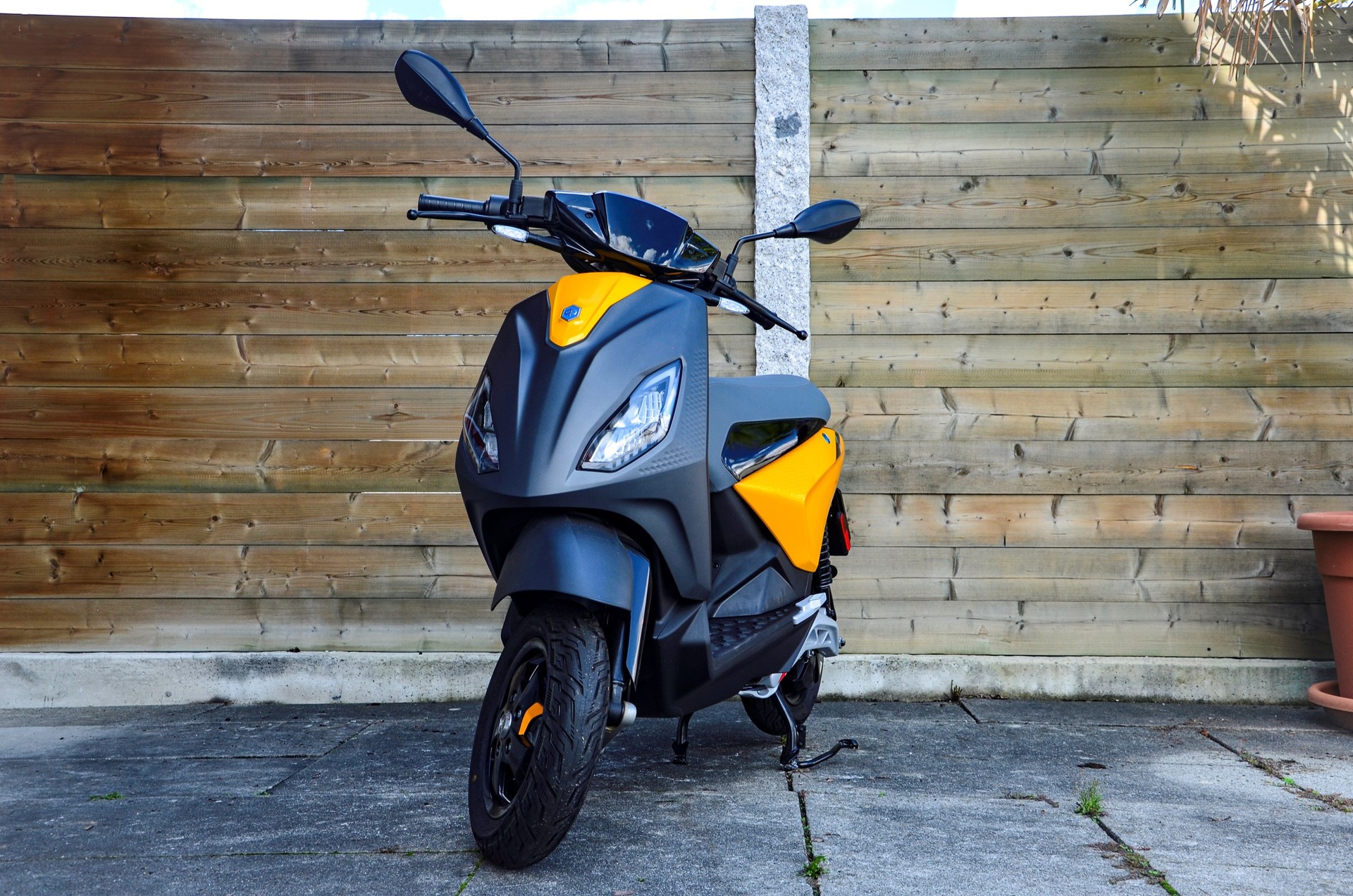 PIAGGIO Piaggio 1 Active 60km/h Full Electric-image-2