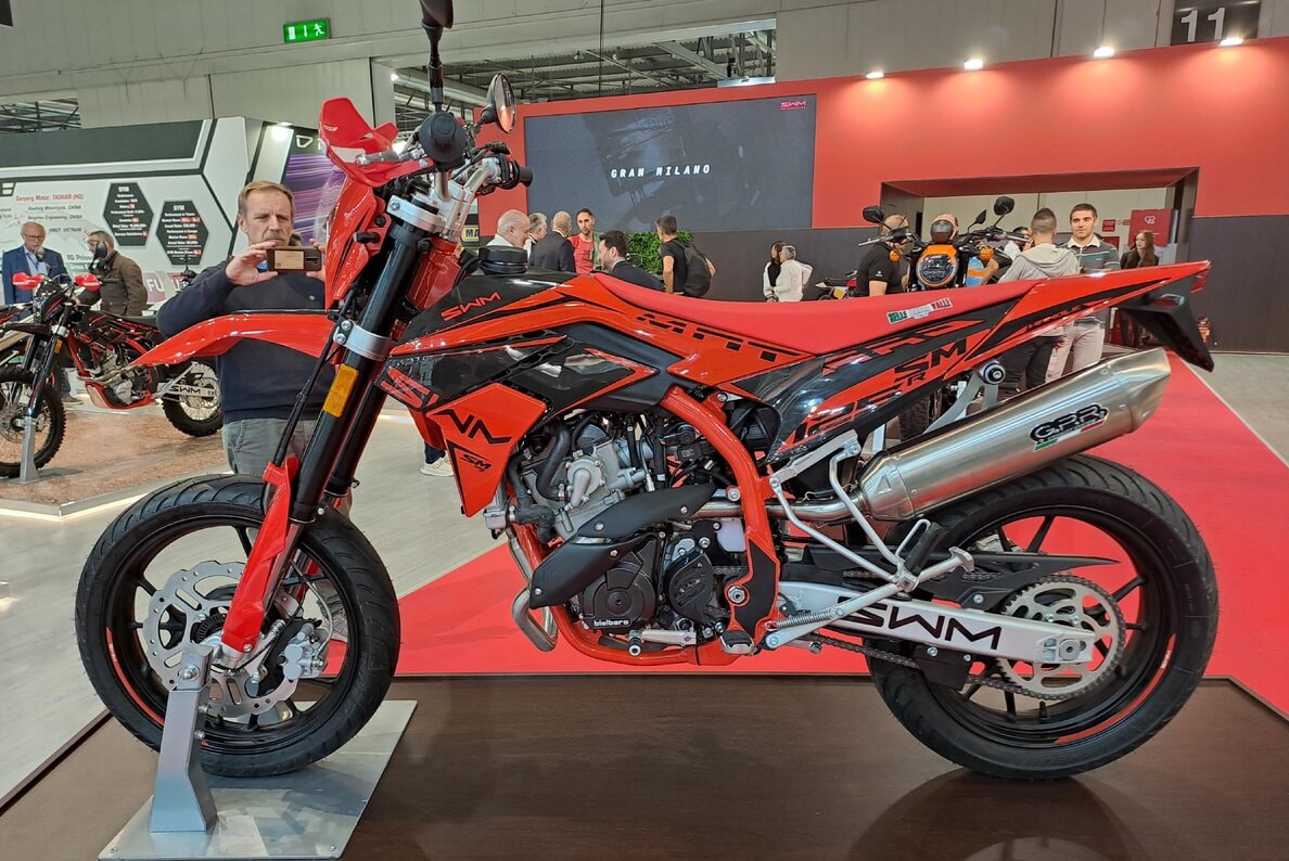 SWM SM 125R ABS-image-10