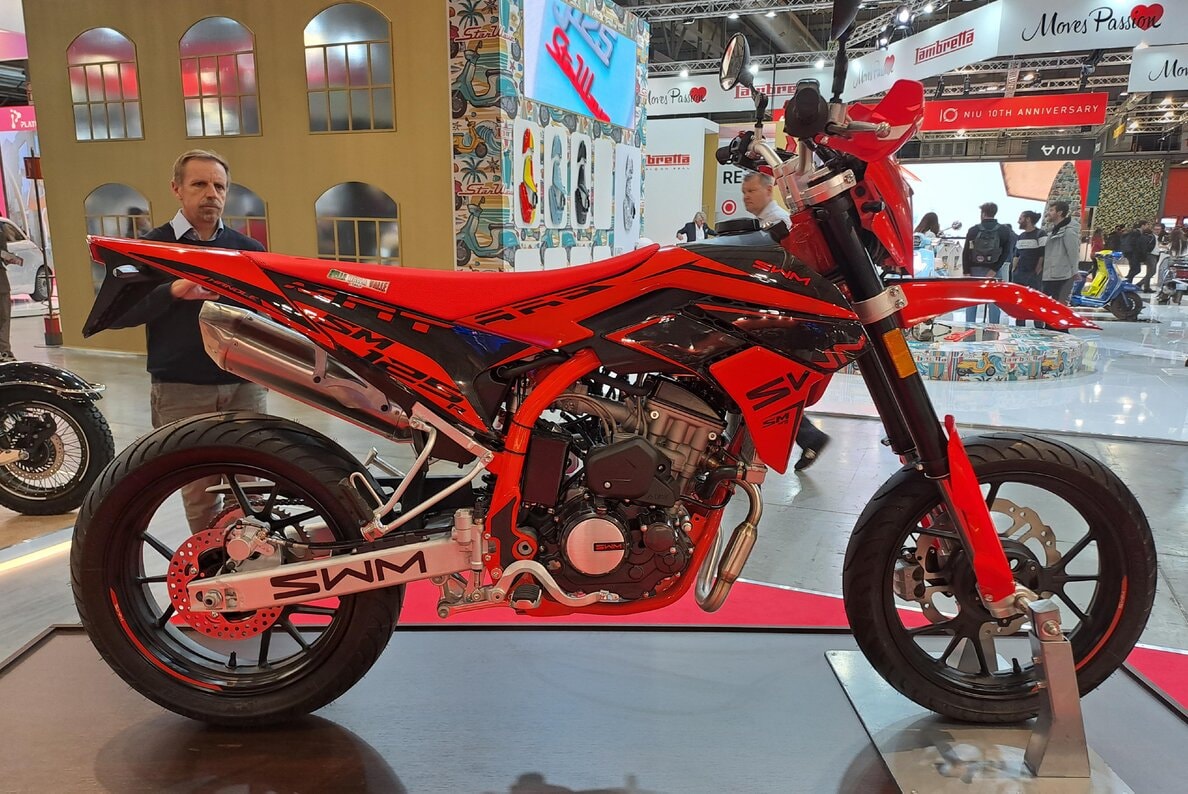SWM SM 125R ABS-image-8