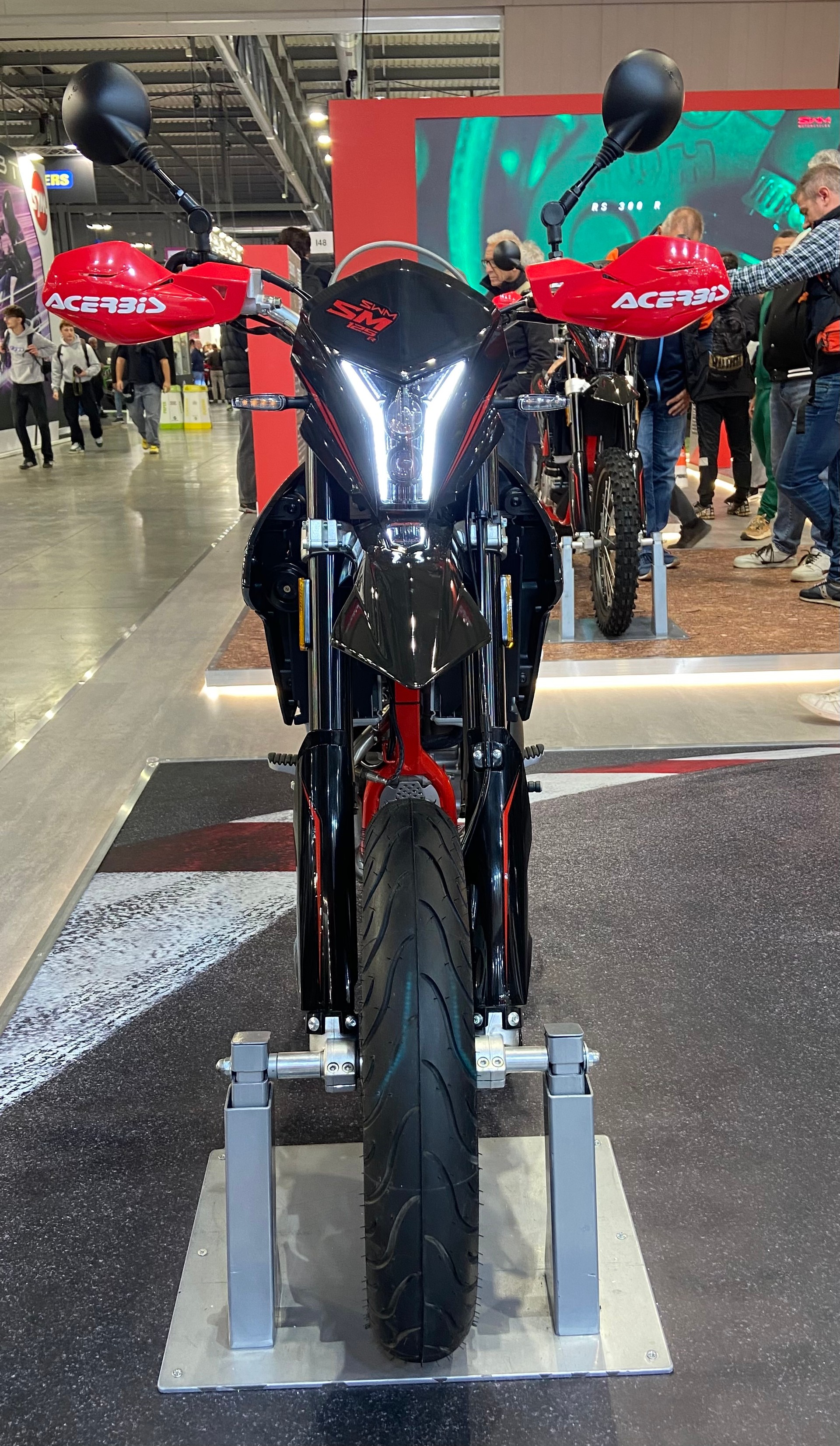 SWM SM 125R ABS-image-14