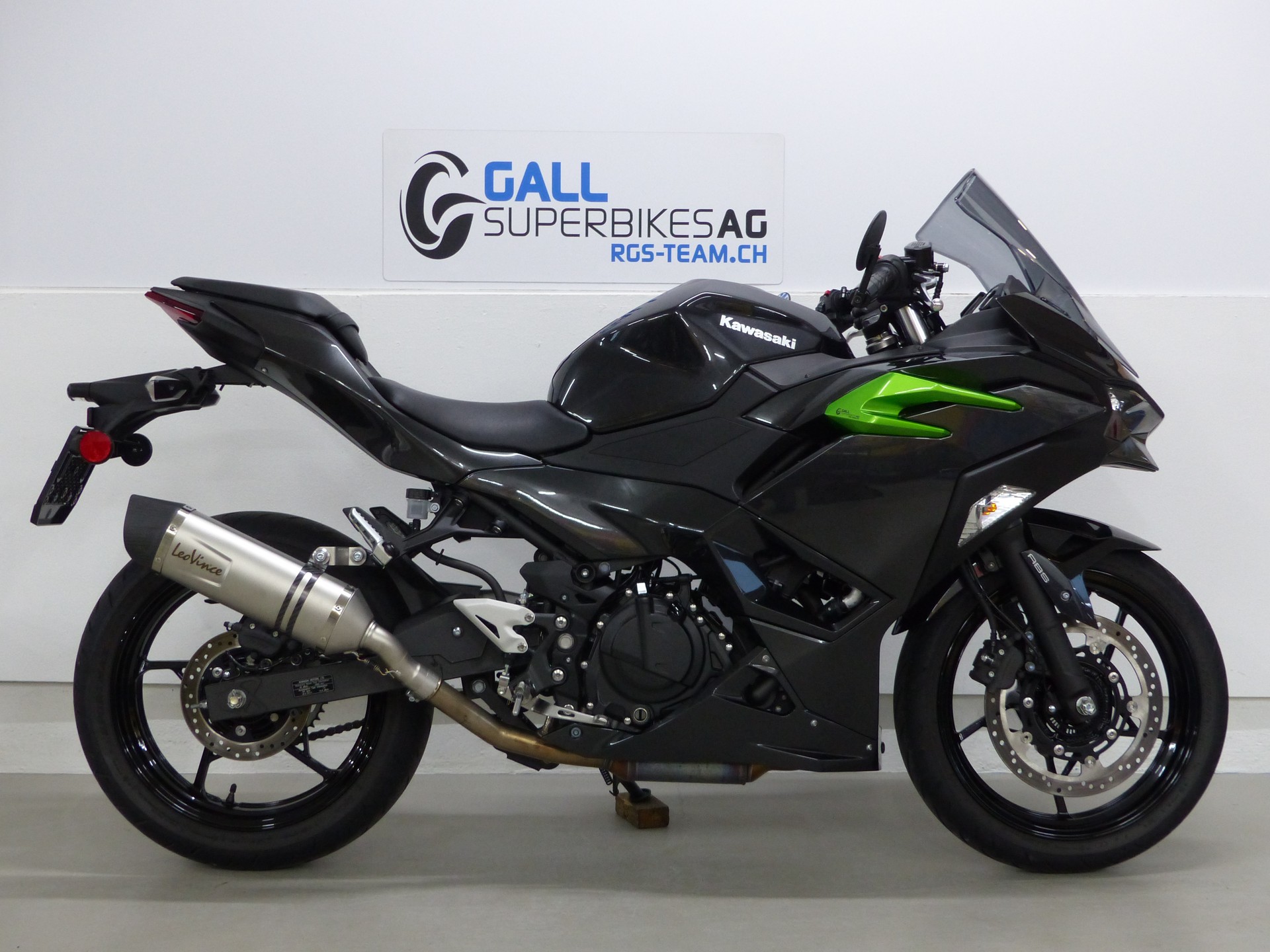 KAWASAKI Ninja 500 ABS mit Zubehör-image-0