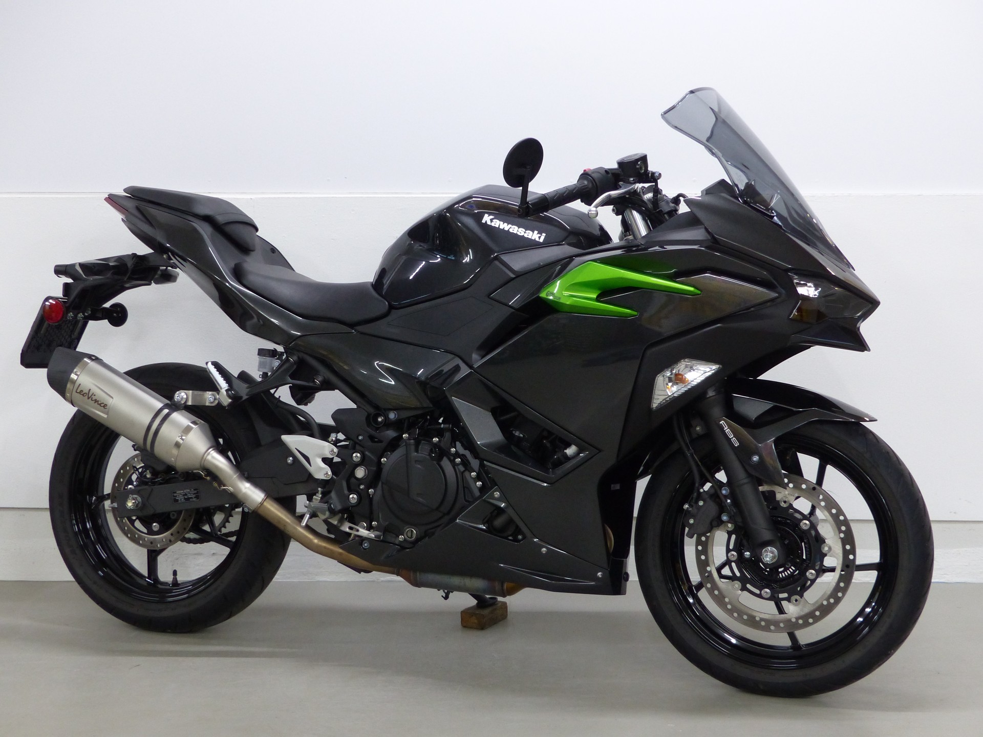 KAWASAKI Ninja 500 ABS mit Zubehör-image-1