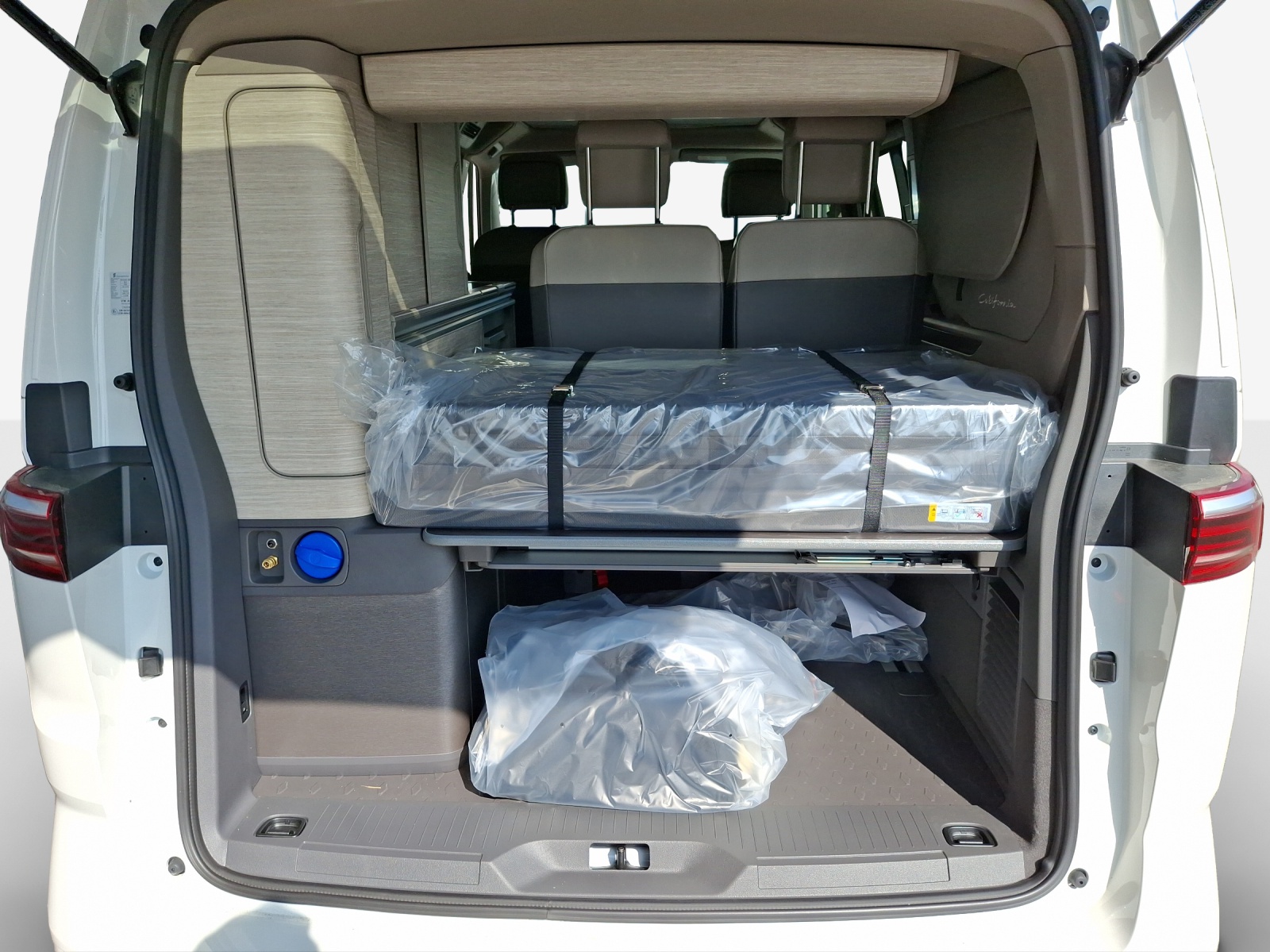 VW California 2.0 TSI Ocean Liberty-image-12