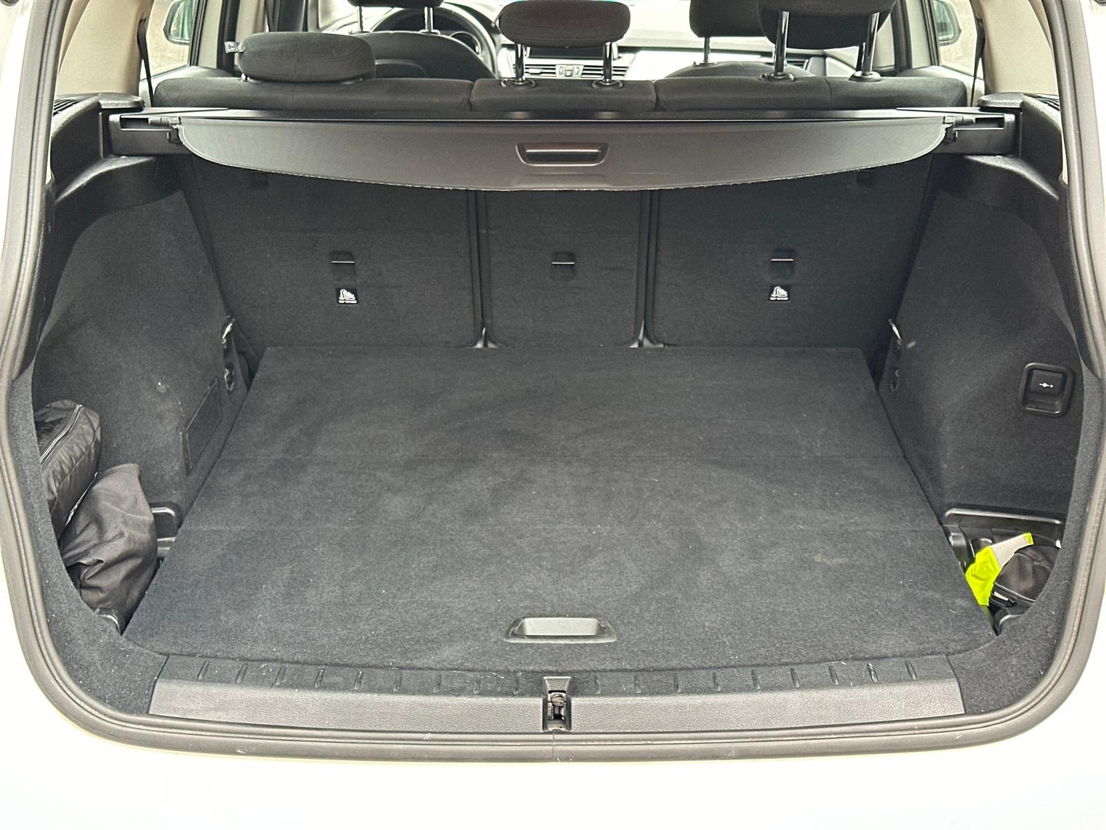 BMW 216d Gran Tourer DKG Essential Edition-image-8