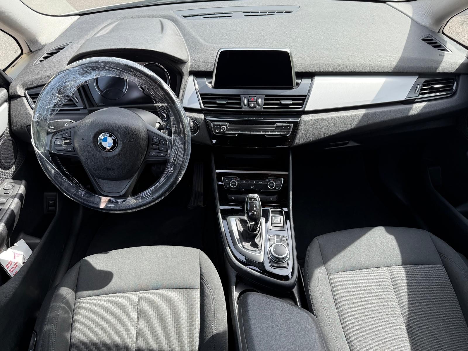 BMW 216d Gran Tourer DKG Essential Edition-image-6