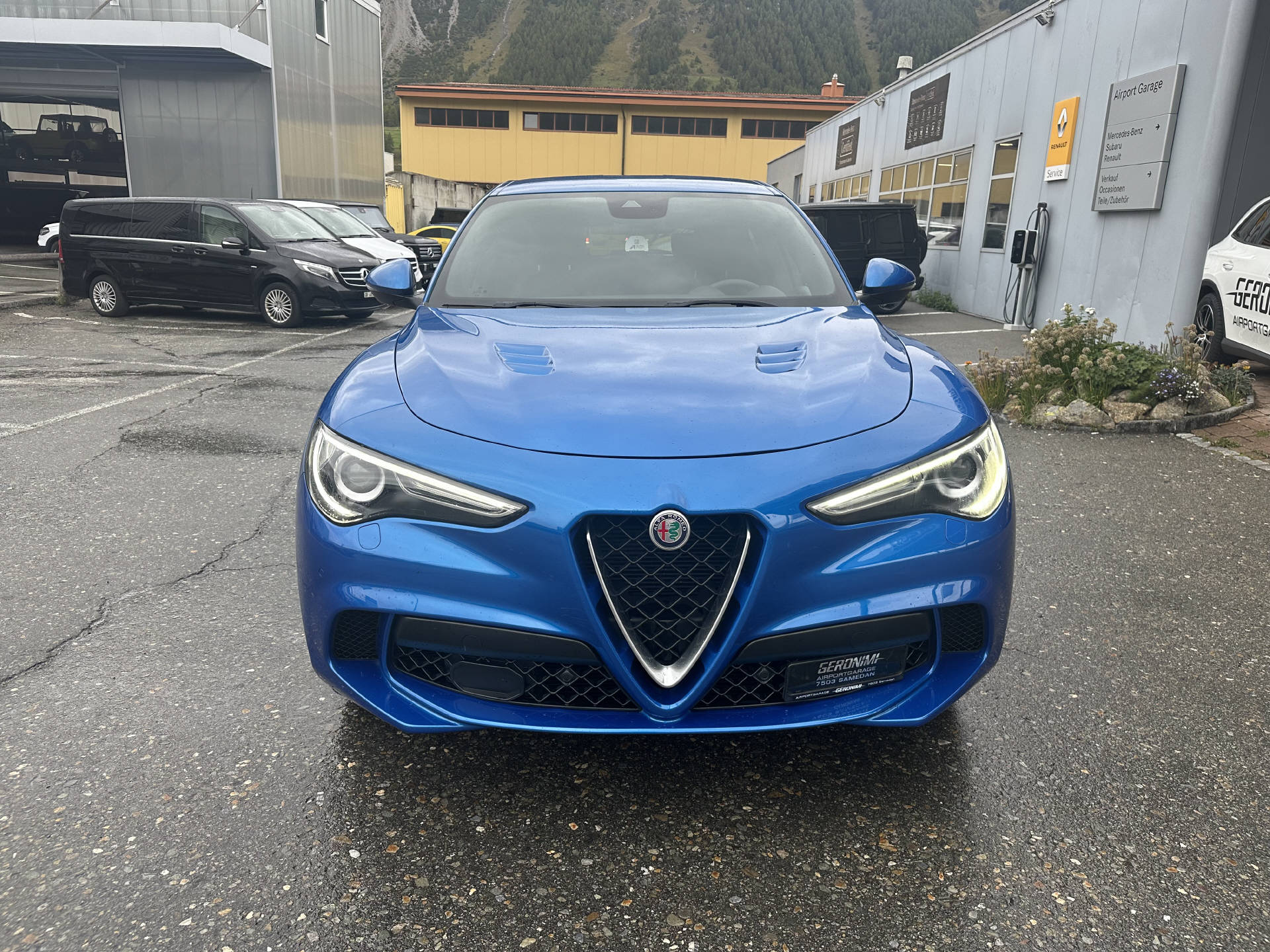 ALFA ROMEO Stelvio 2.9 V6 Biturbo Q4 Quadrifoglio-showroom-element-2