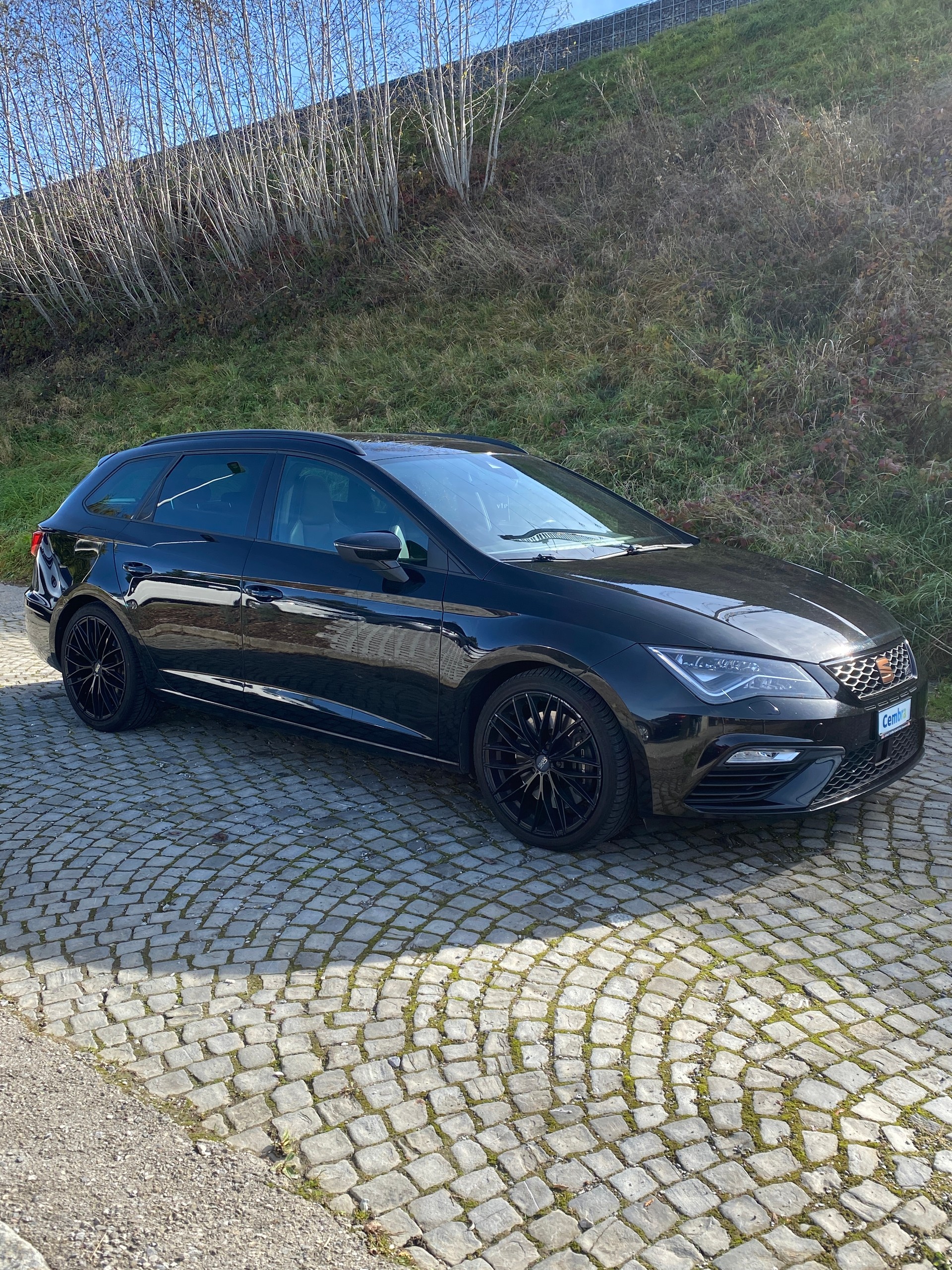 SEAT Leon ST 2.0 TSI Cupra 300 4 Drive DSG-showroom-element-3