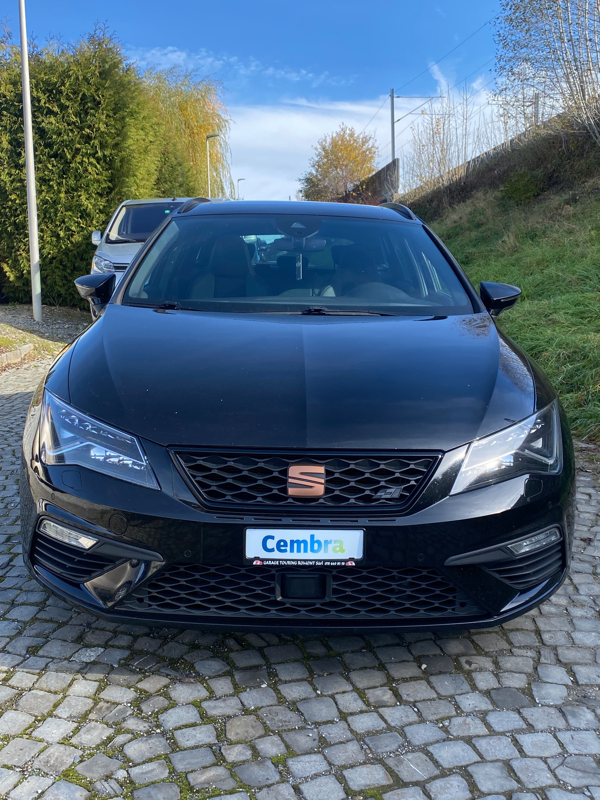 SEAT Leon ST 2.0 TSI Cupra 300 4 Drive DSG-image-4
