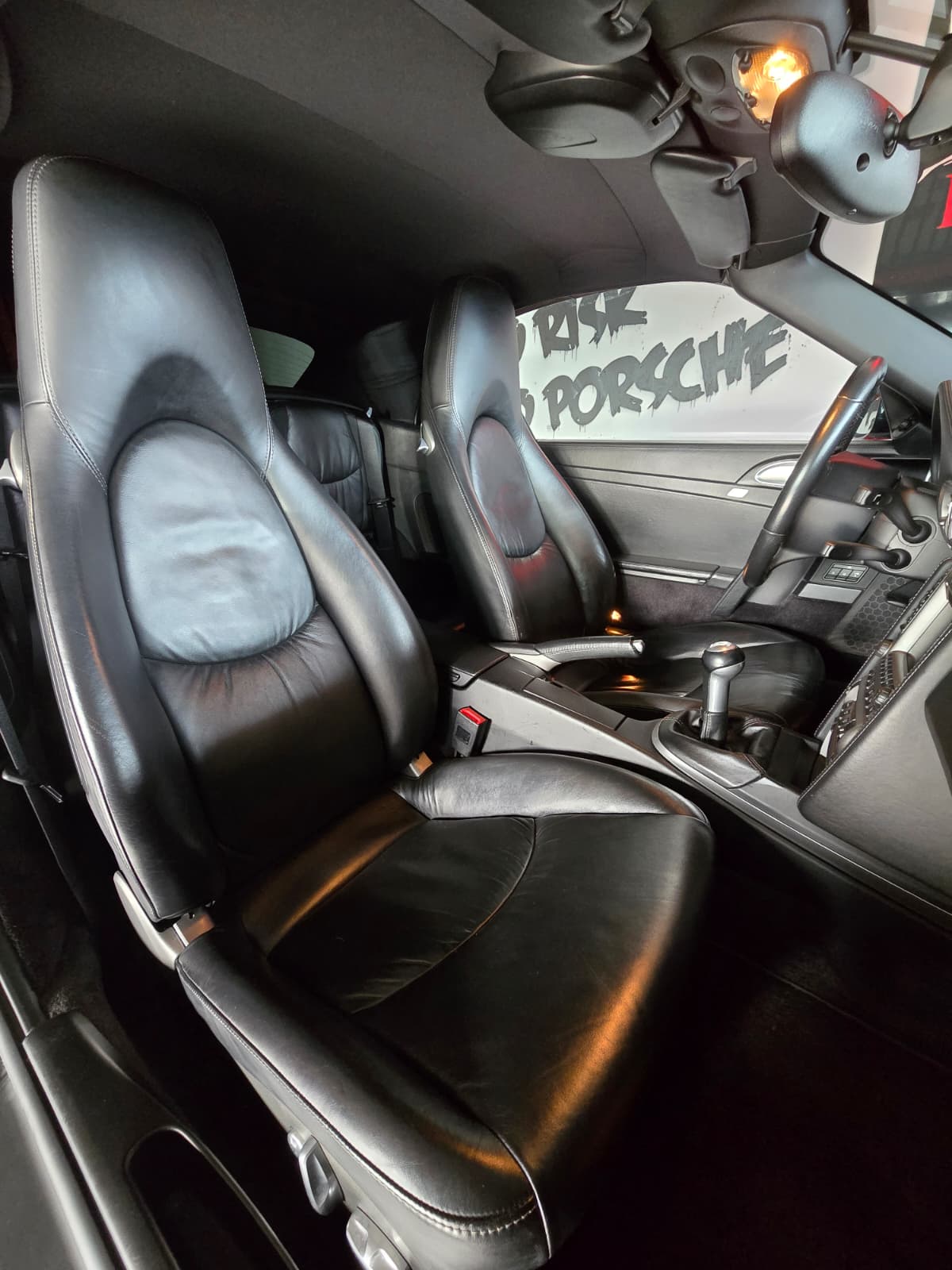 PORSCHE 911 Cabrio Carrera 4S-image-10