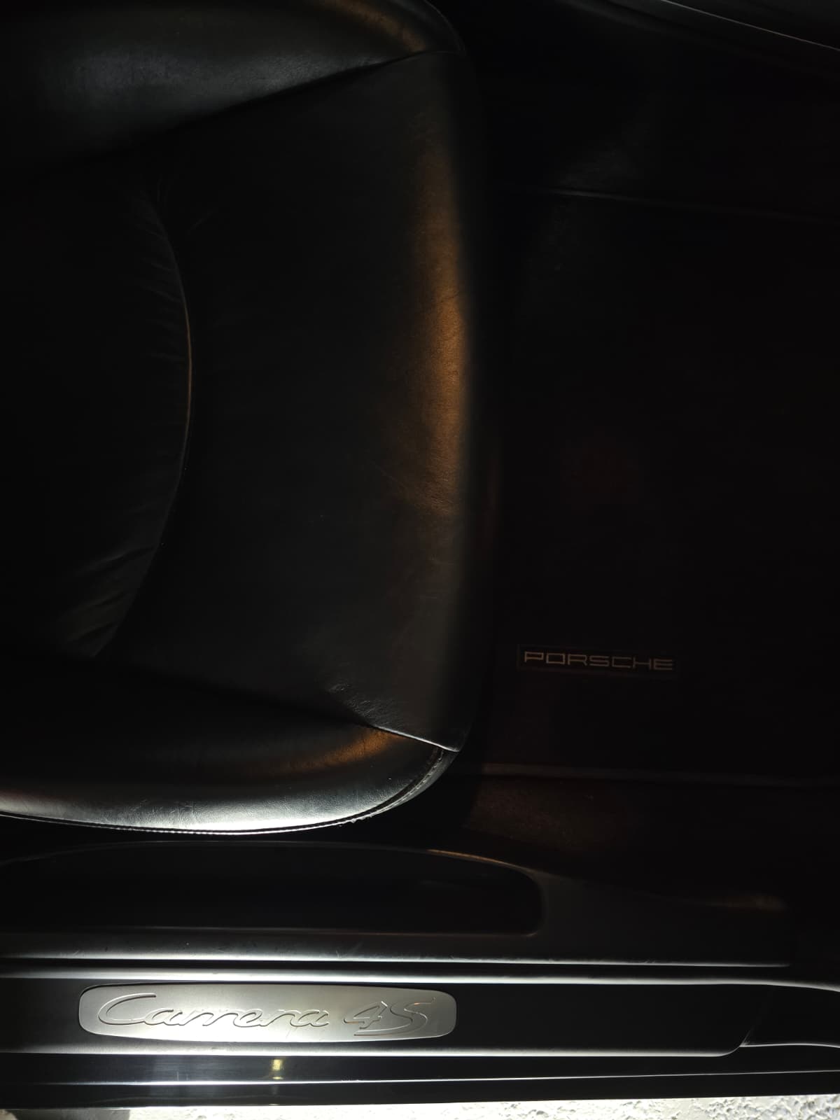PORSCHE 911 Cabrio Carrera 4S-image-11