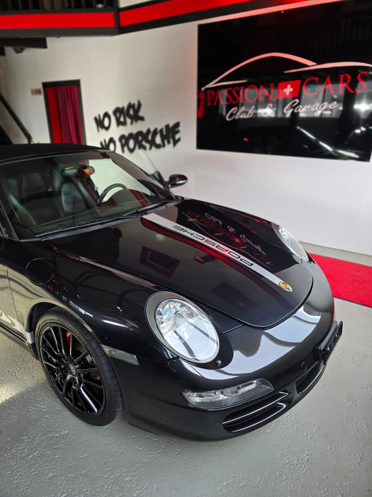 PORSCHE 911 Cabrio Carrera 4S-image-6