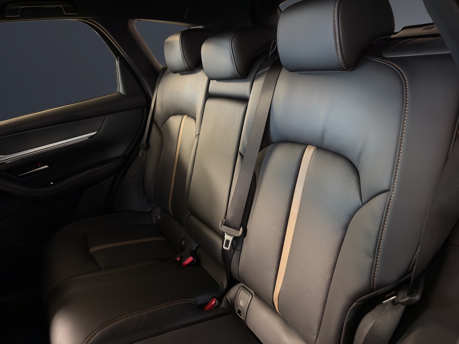 MAZDA CX-60 e-Skyactiv PHEV 327 AWD Homura Plus-image-17