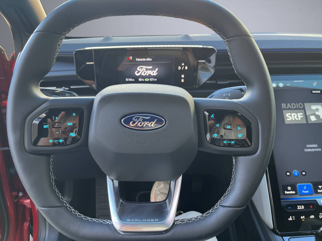 FORD Explorer Extended Range Premium AWD-image-8