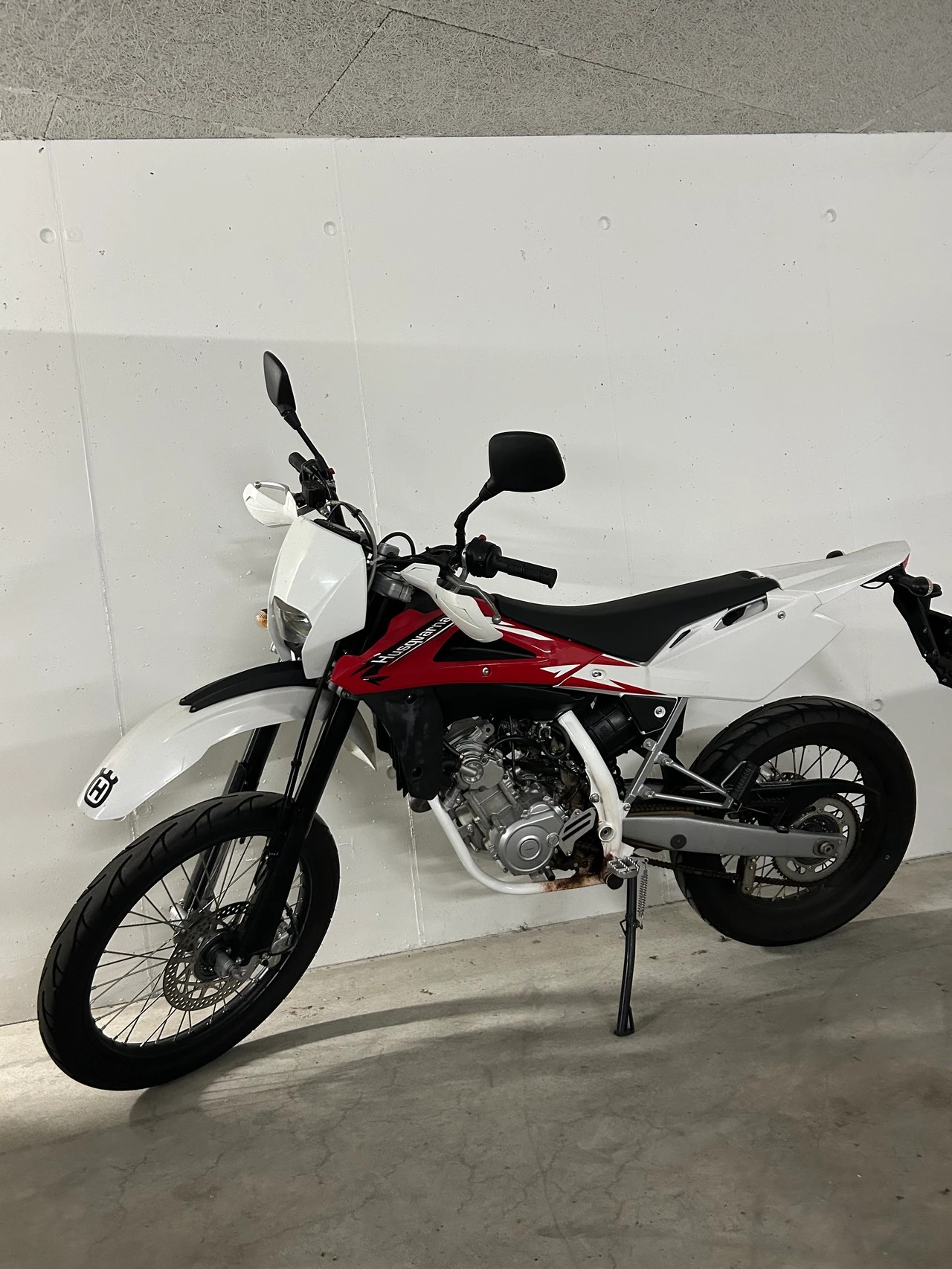HUSQVARNA 125 TE-image-1