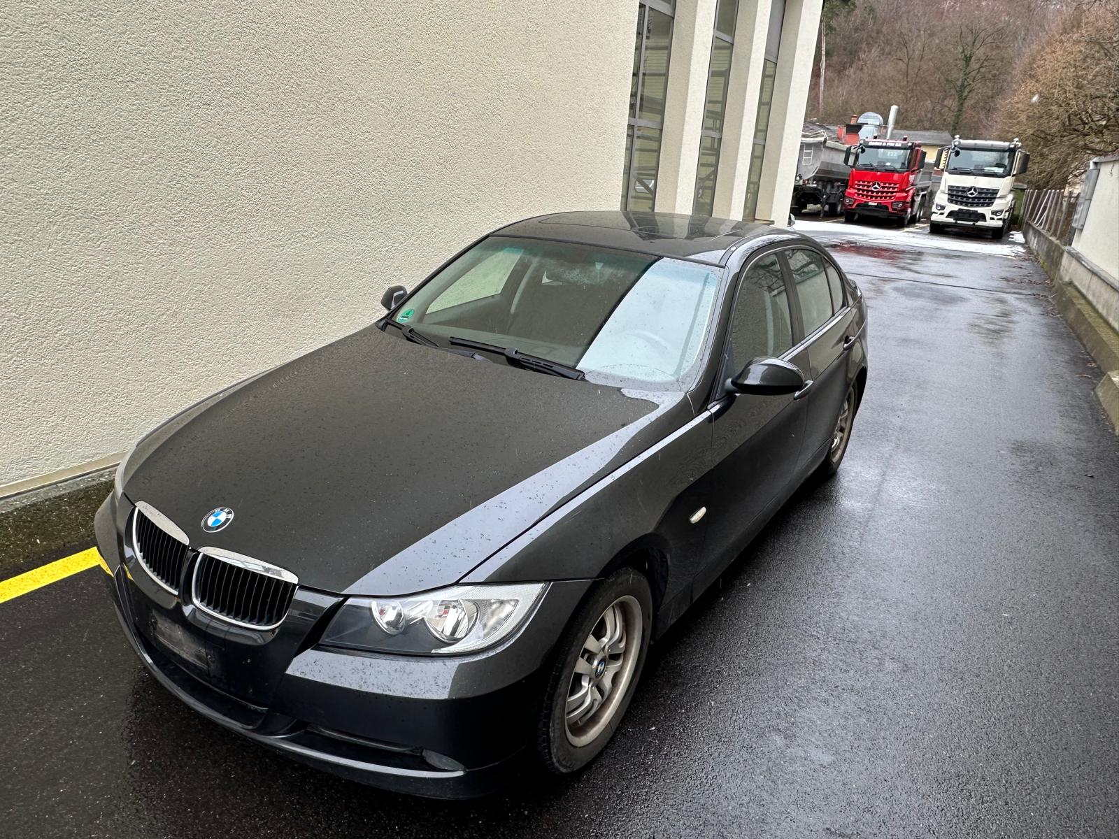 BMW 318i