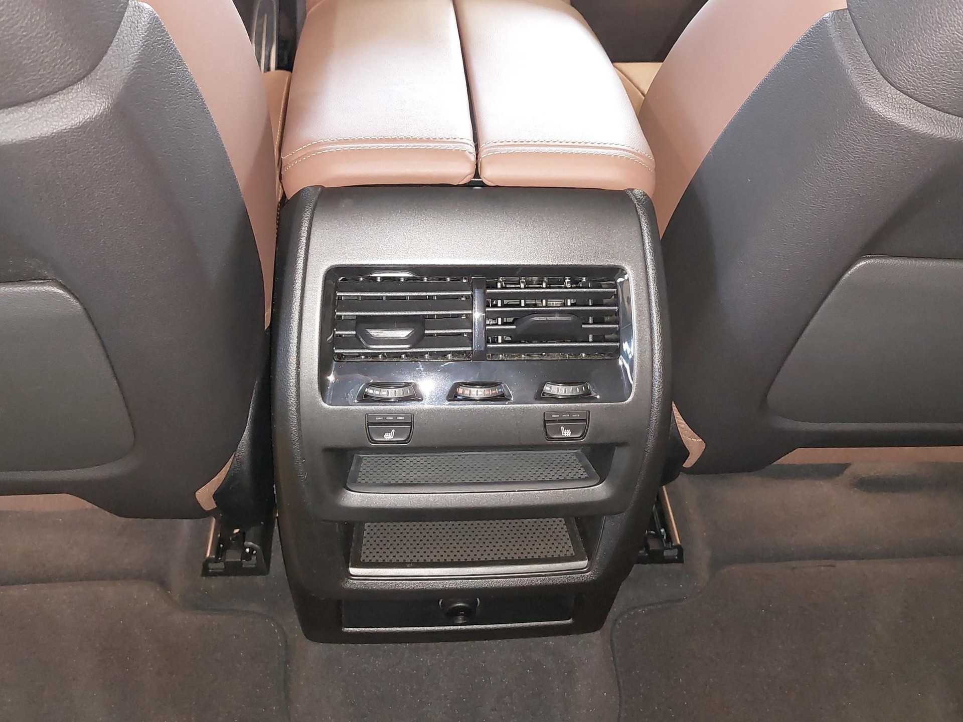 BMW X6 xDrive 48V 40i M Sport-image-10