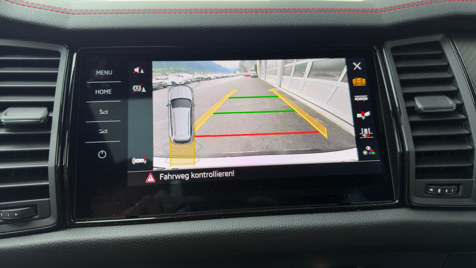 SKODA Kodiaq 2.0 TSI RS DSG-image-12