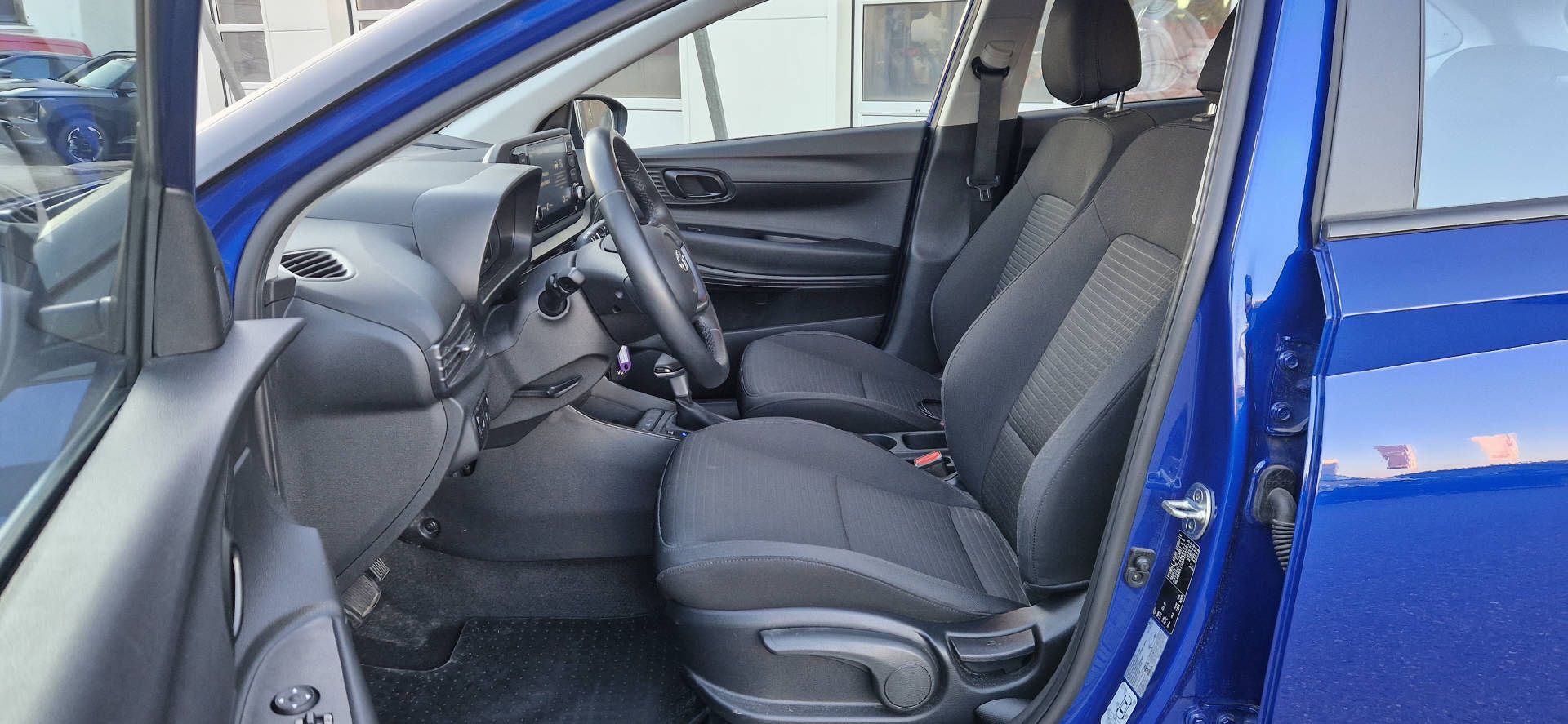 HYUNDAI i20 1.0 T-GDi 120 Amplia-image-4