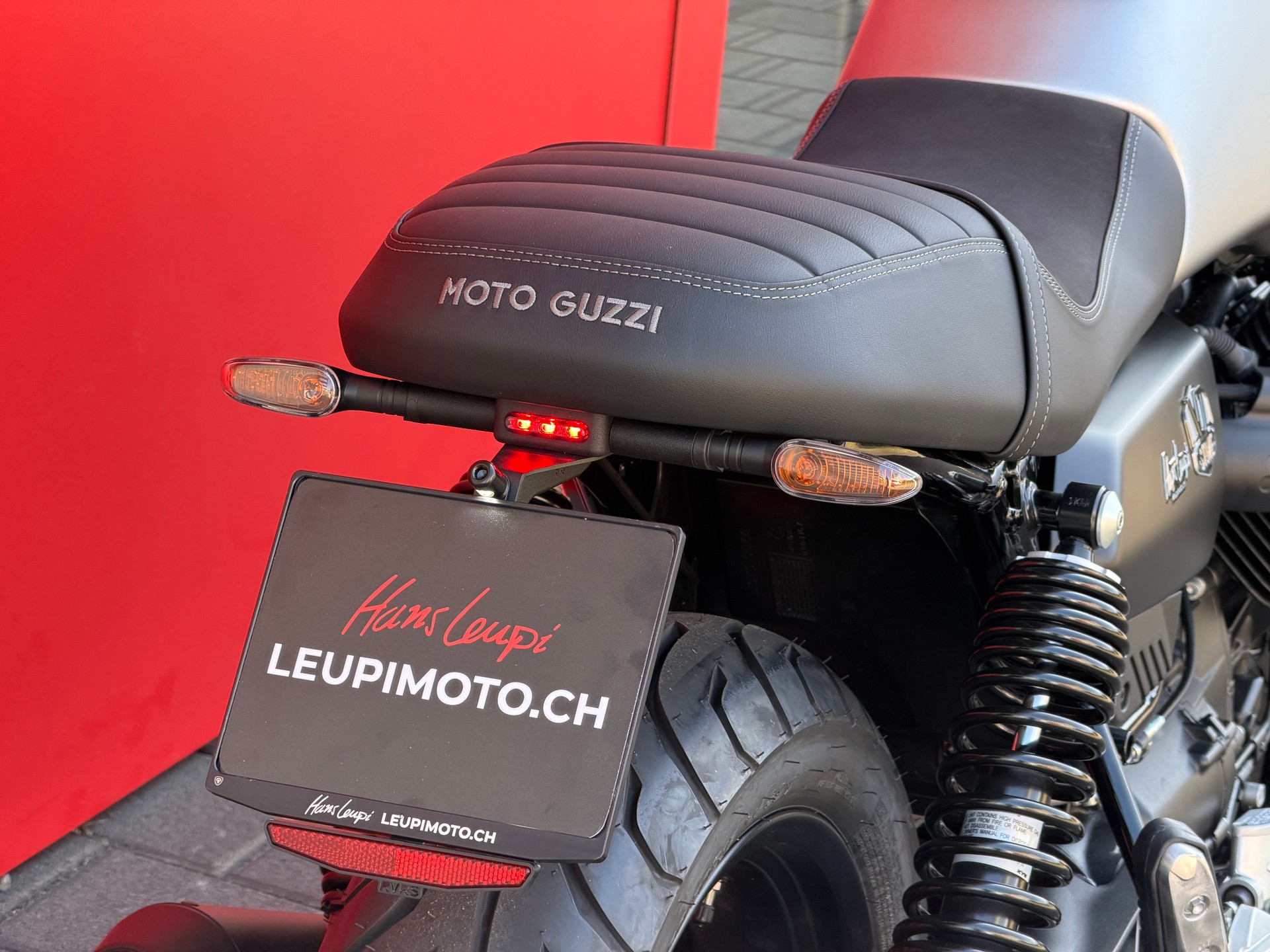 MOTO GUZZI V7 IV 850 Stone (35kW) '' Edizione Mistral ''-image-11