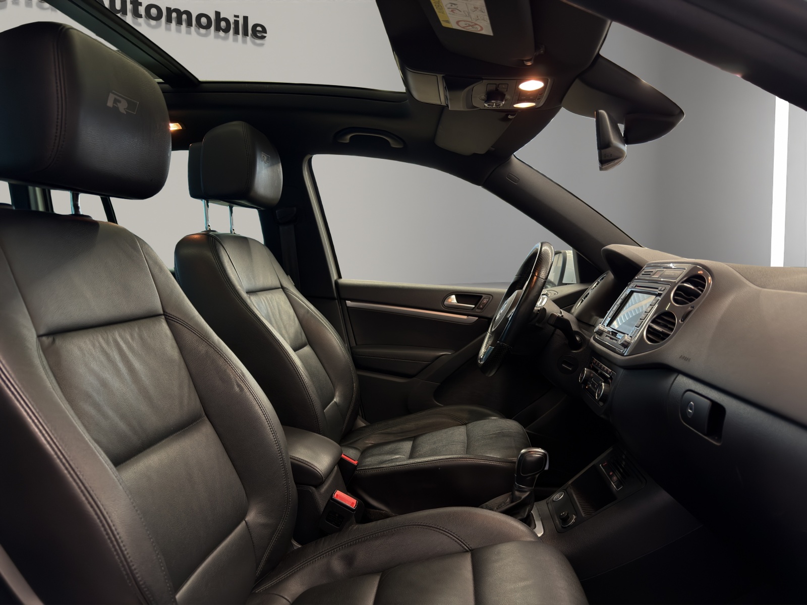 VW Tiguan 2.0 TSI Sport&Style 4Motion DSG-image-13