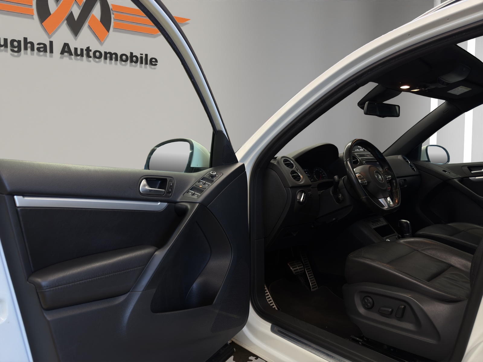 VW Tiguan 2.0 TSI Sport&Style 4Motion DSG-image-6